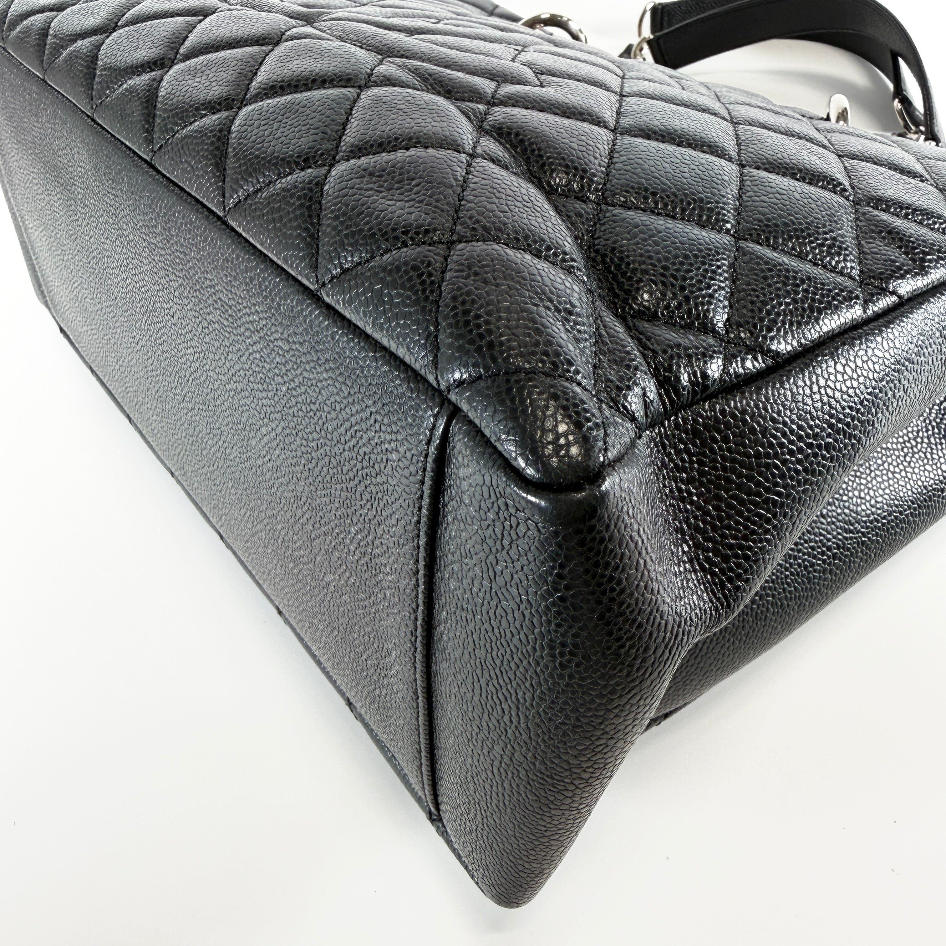 CHANEL Caviar Skin GST Chain Tote Bag Black Serial No. 19252775