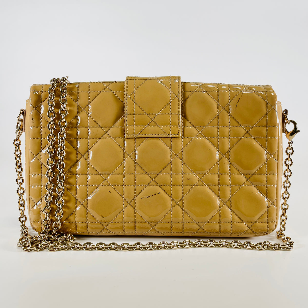 2604 secondhand CD patent Chain Shoulder Bag + O