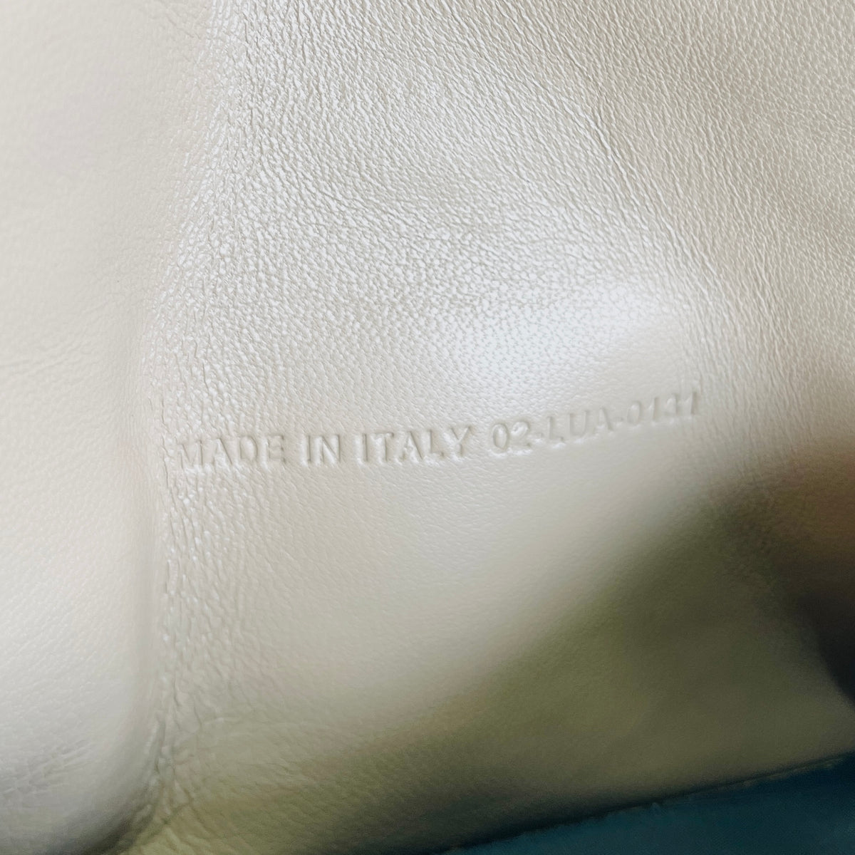 2604 secondhand CD patent Chain Shoulder Bag + O