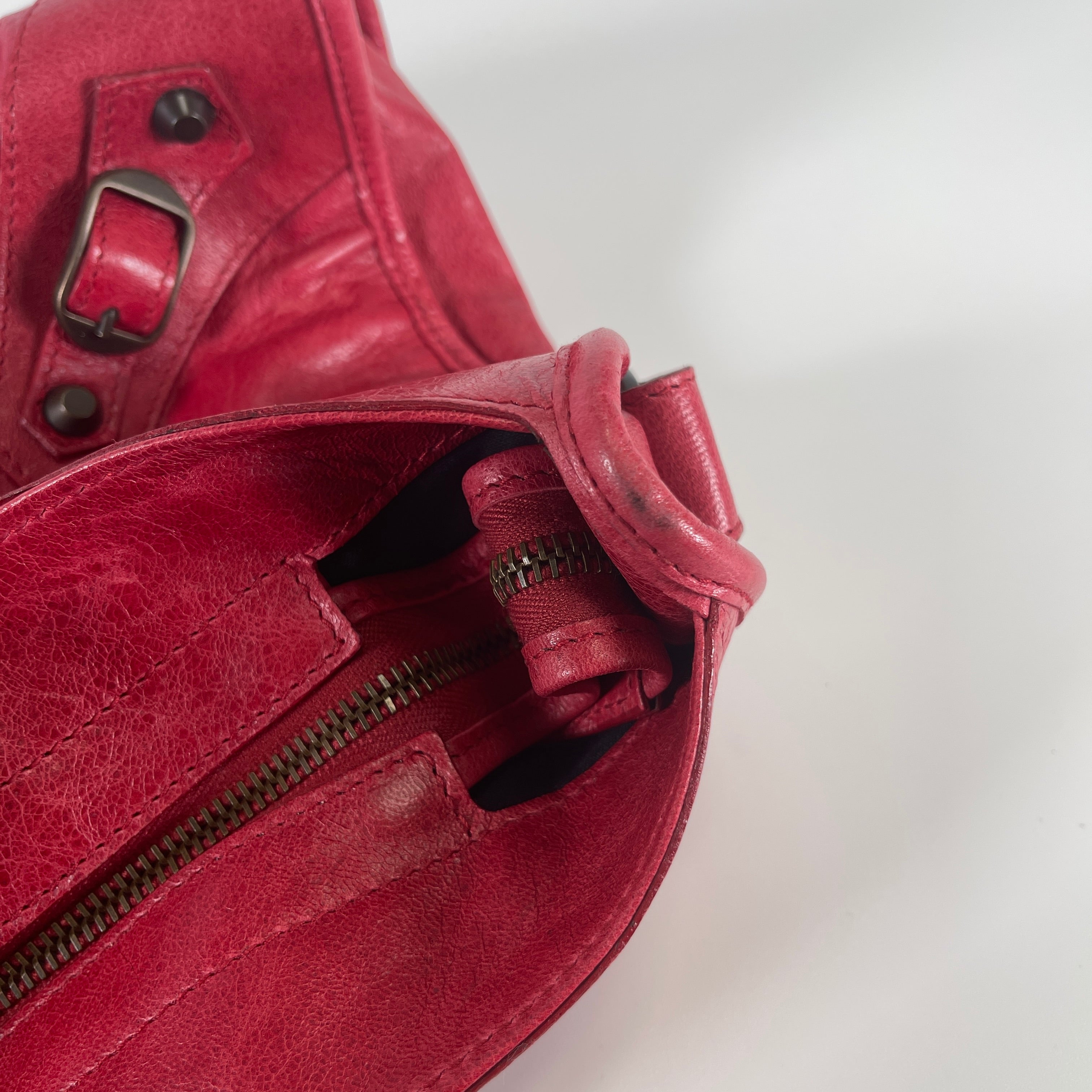 2602 secondhand BALENCIAGA brand bag Red