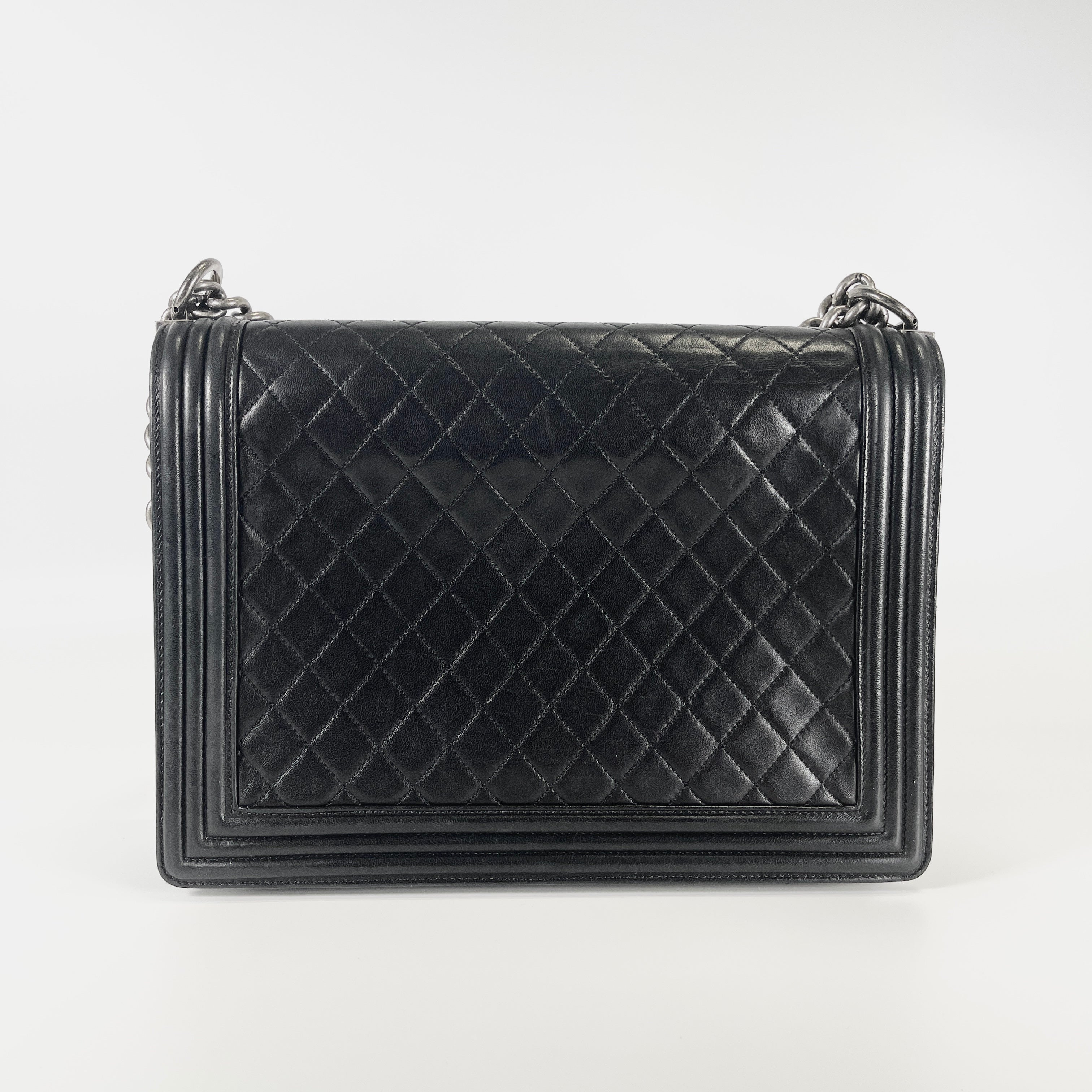 2602 secondhand CHANEL brand bag