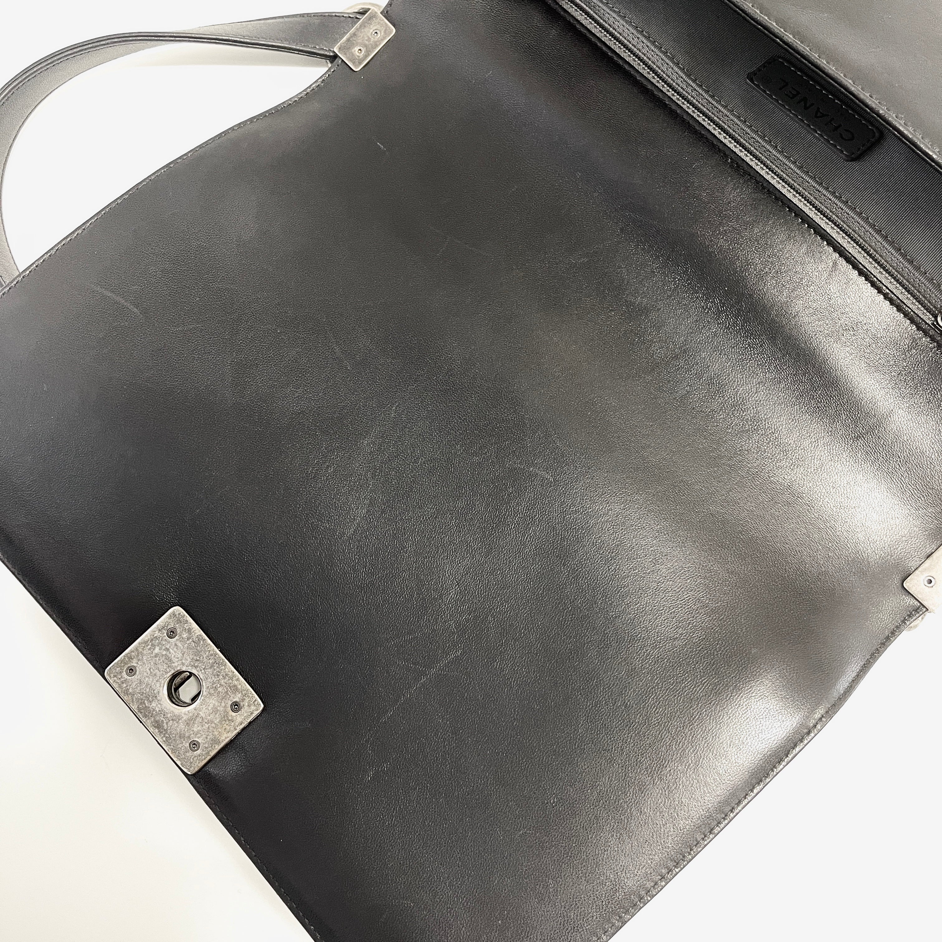 2602 secondhand CHANEL brand bag