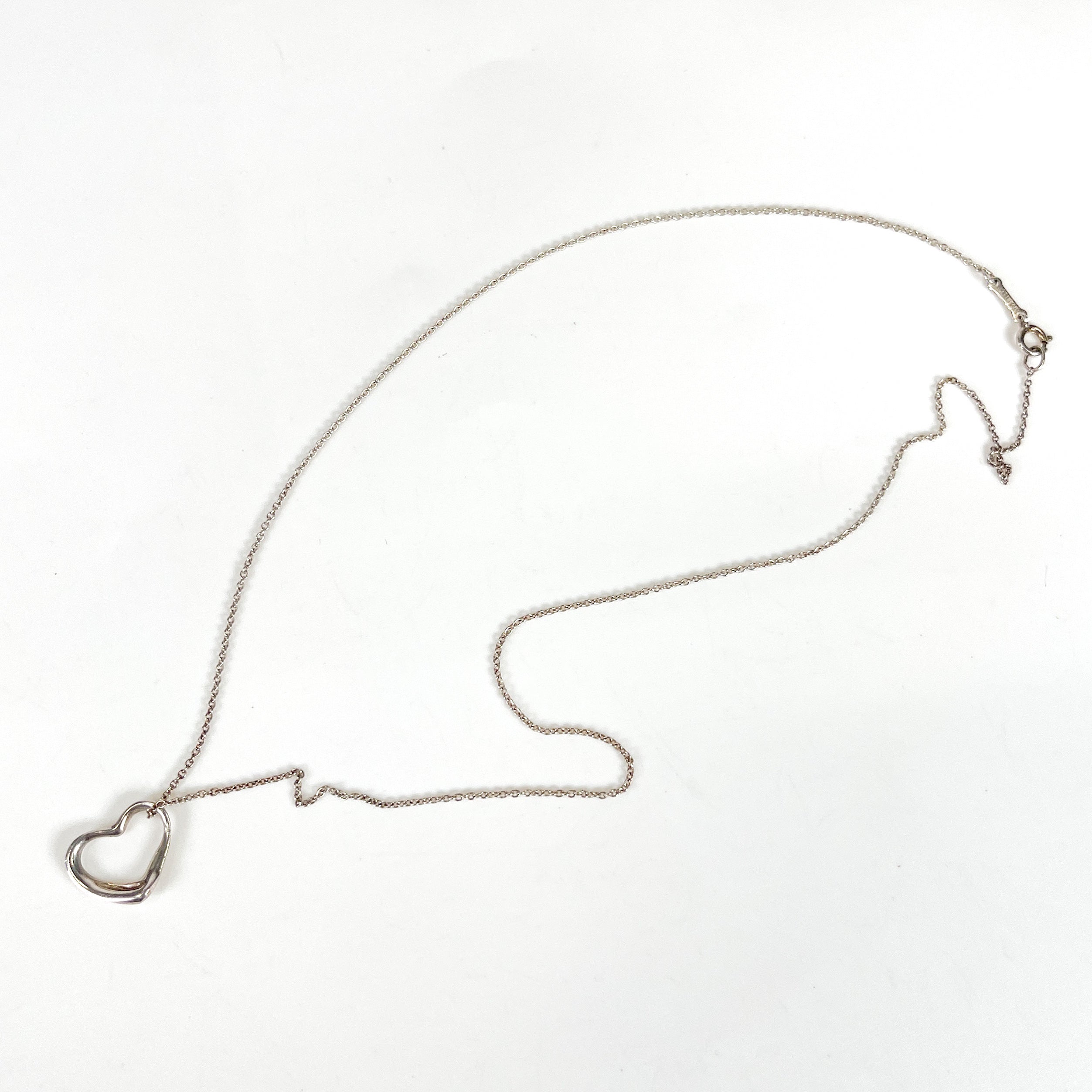 2511 TIFFANY & Co. Tiffany Open Heart Necklace 925 SiLouis Vuittoner 1.9g