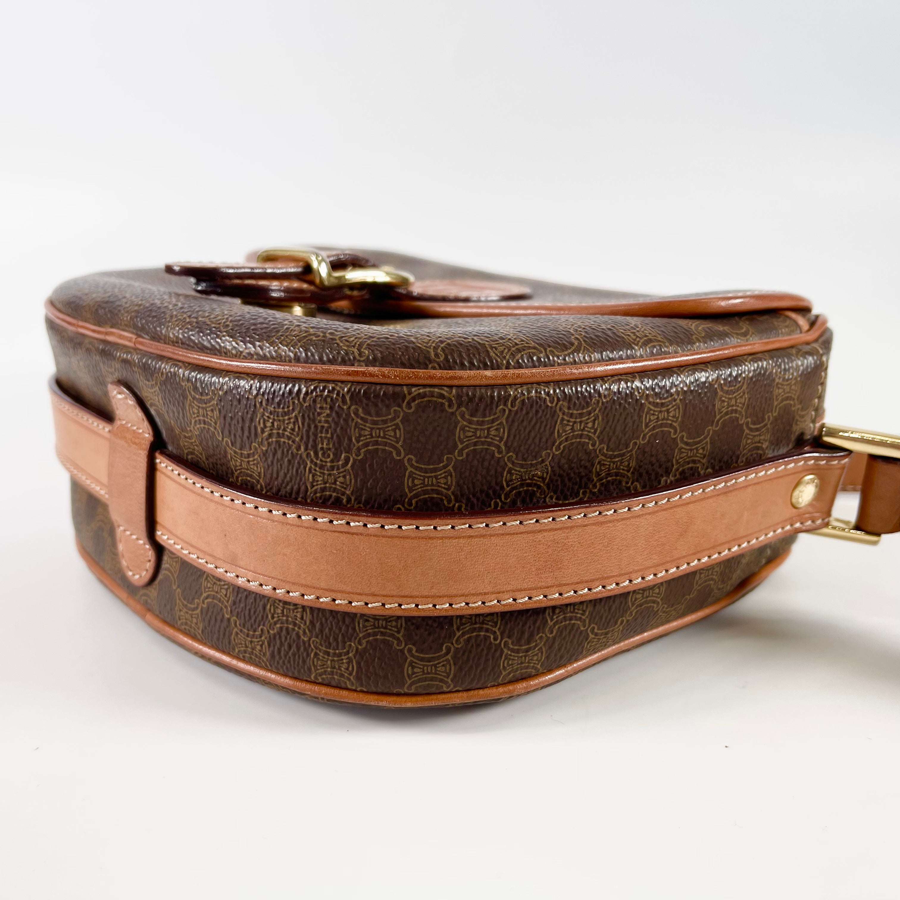 2601 secondhand CELINE Macadam Shoulder bag