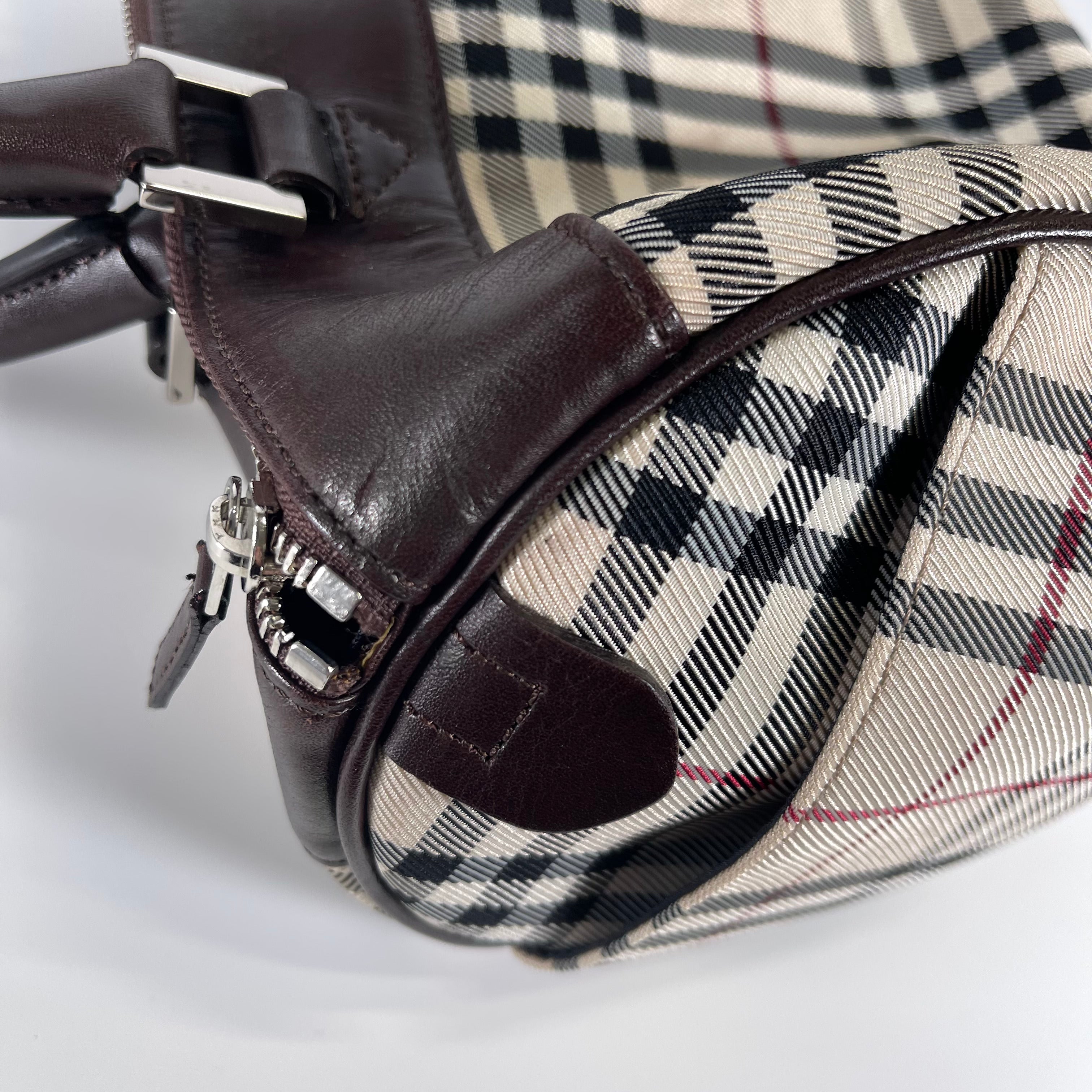 2601 secondhand BURBERRY check hand bag