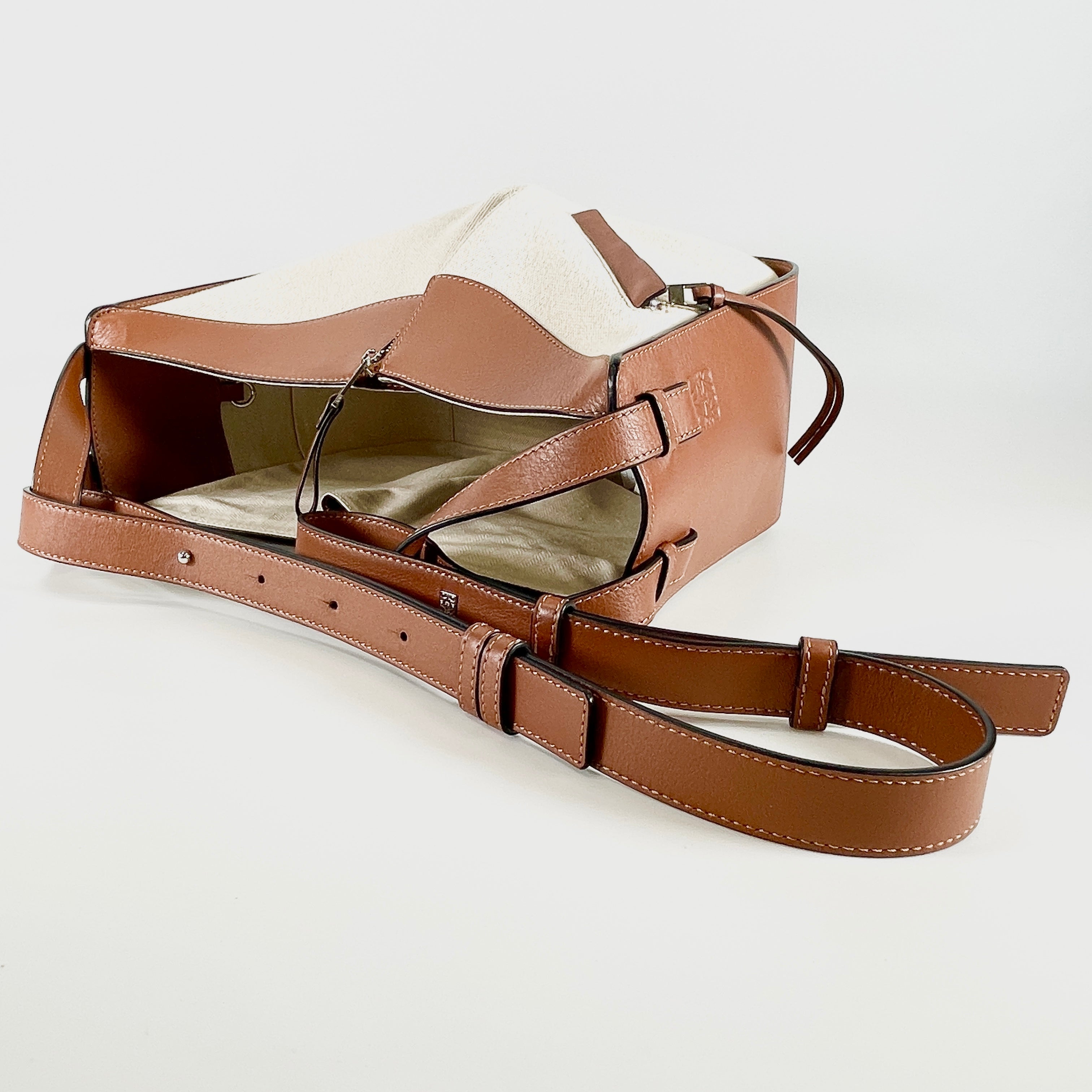 2603 secondhand LOEWE hammock Camel canvas