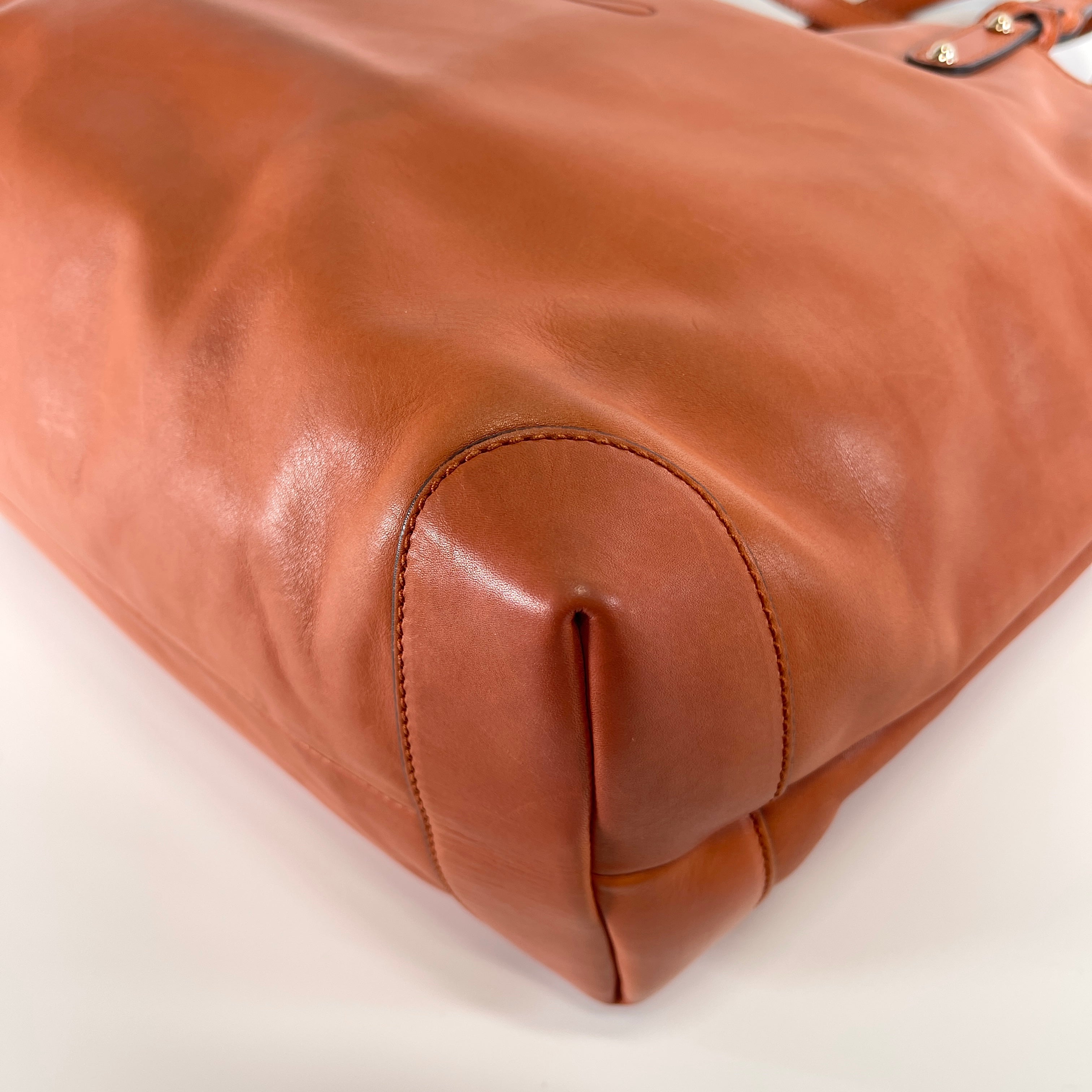 2605 secondhand GUCCI leather Tote Bag orange pouch card