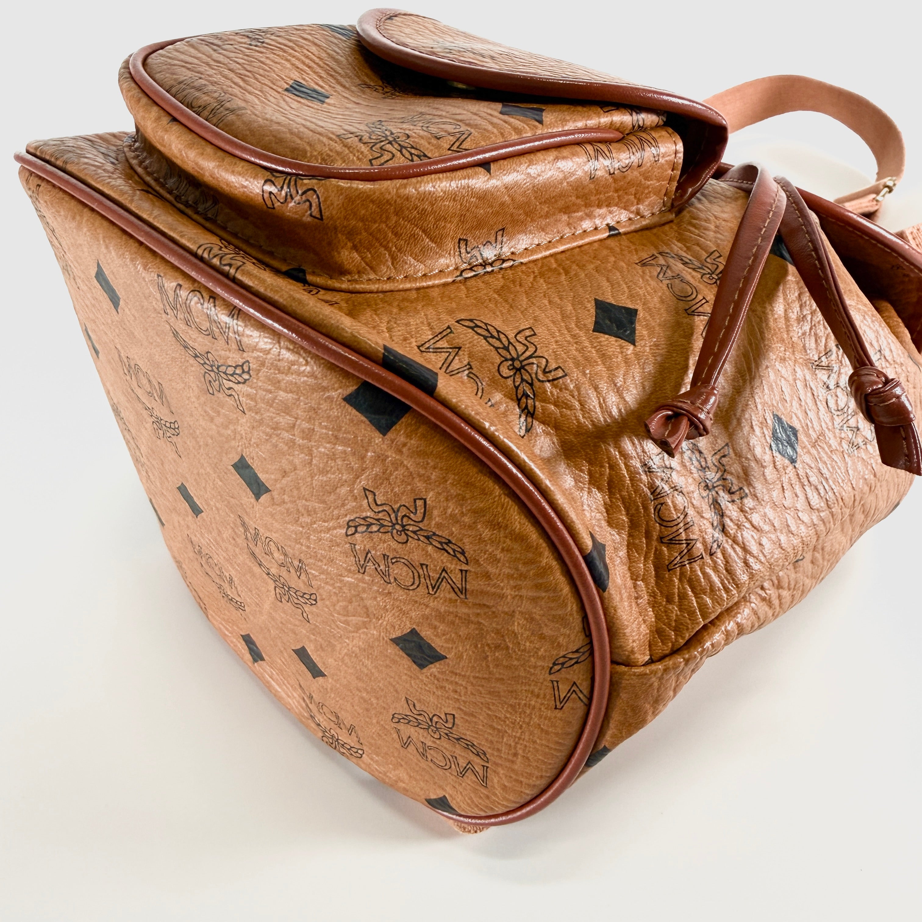 2606 secondhand MCM bag