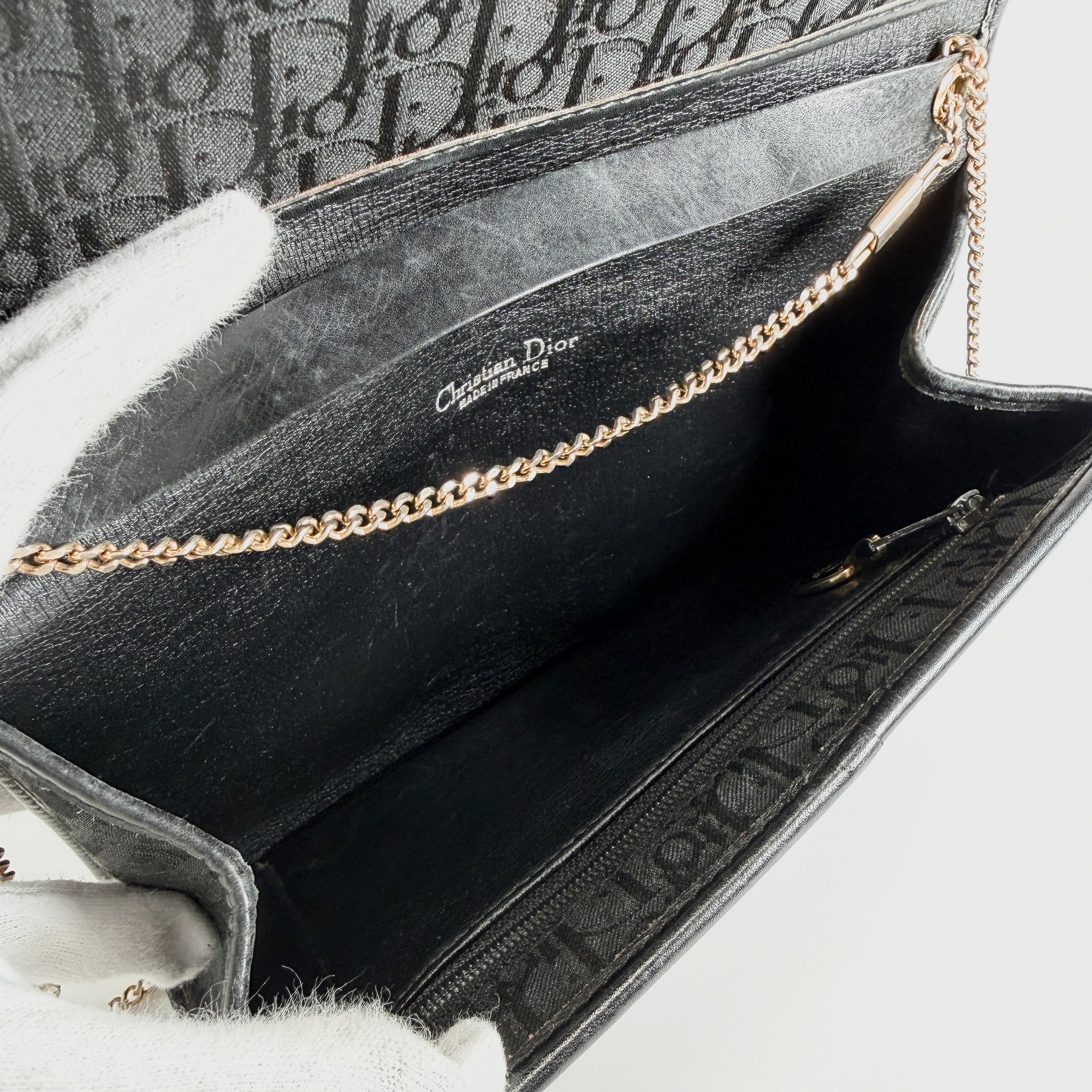 2608 secondhand CD Trotter Chain Shoulder Bag