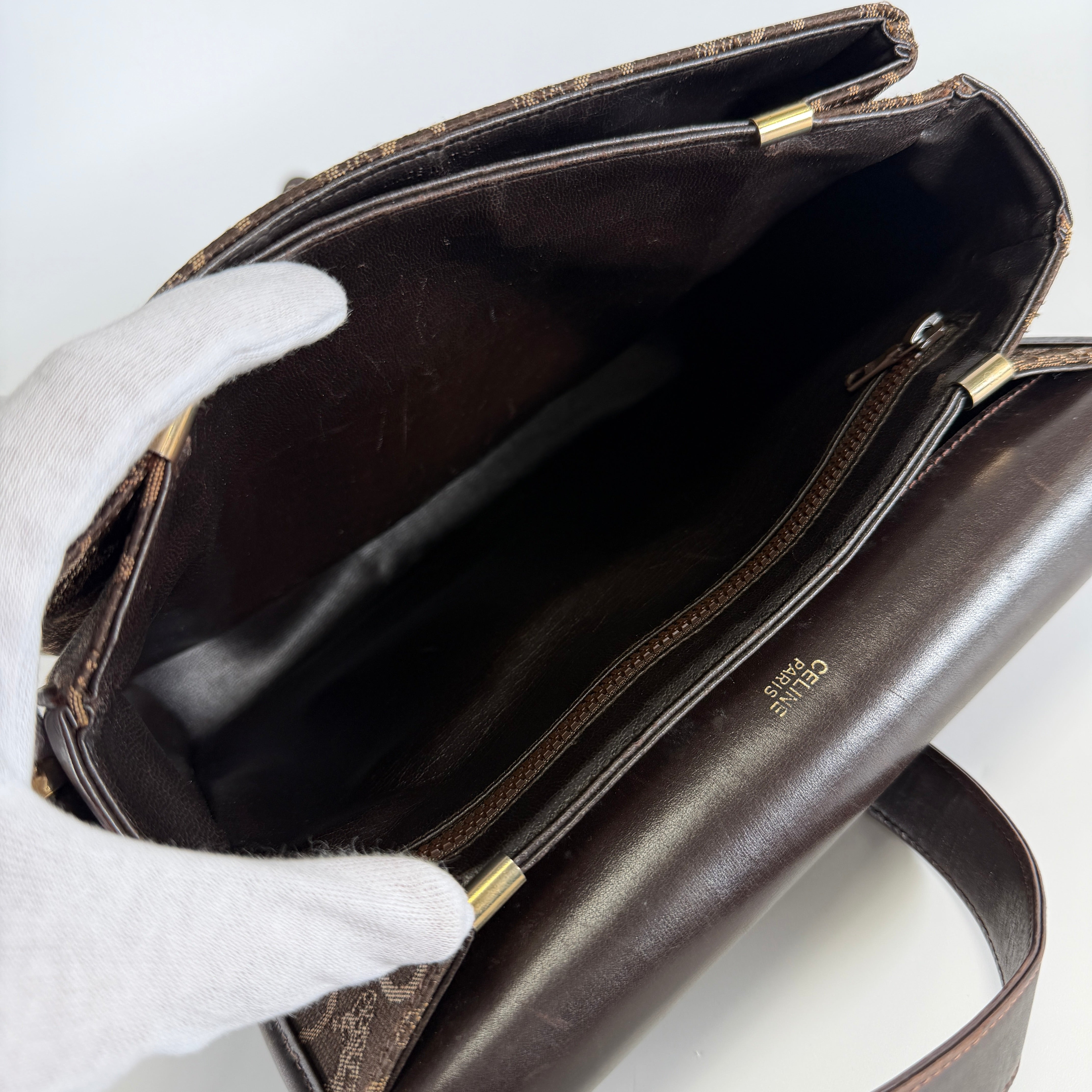 2607 secondhand CELINE C Macadam Shoulder bag