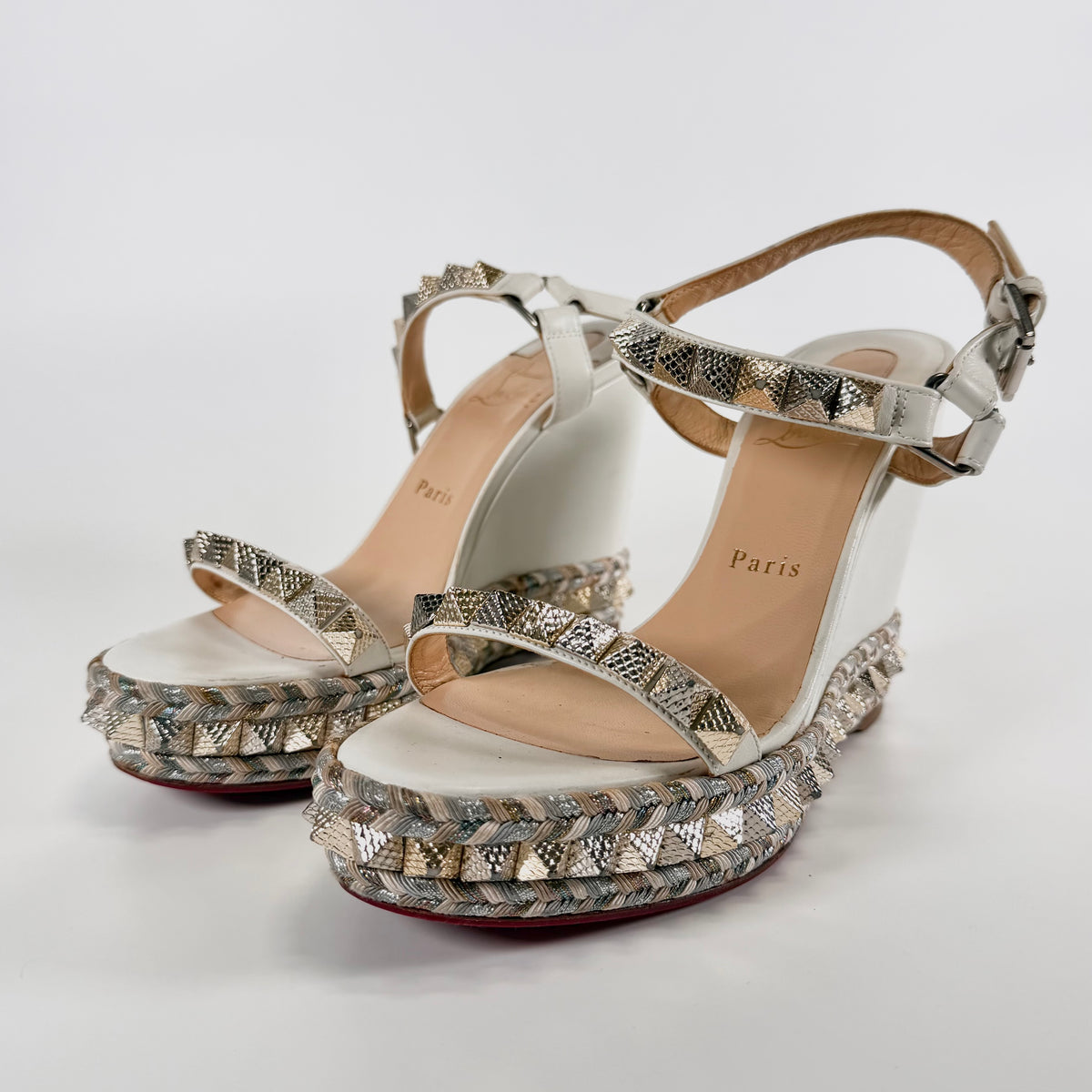 2607 secondhand Christian LouboutinChristian Louboutin Kuro leather Wedge sole Sandals 39 Women's white spy studs drawstring dust bag parts ? Galle