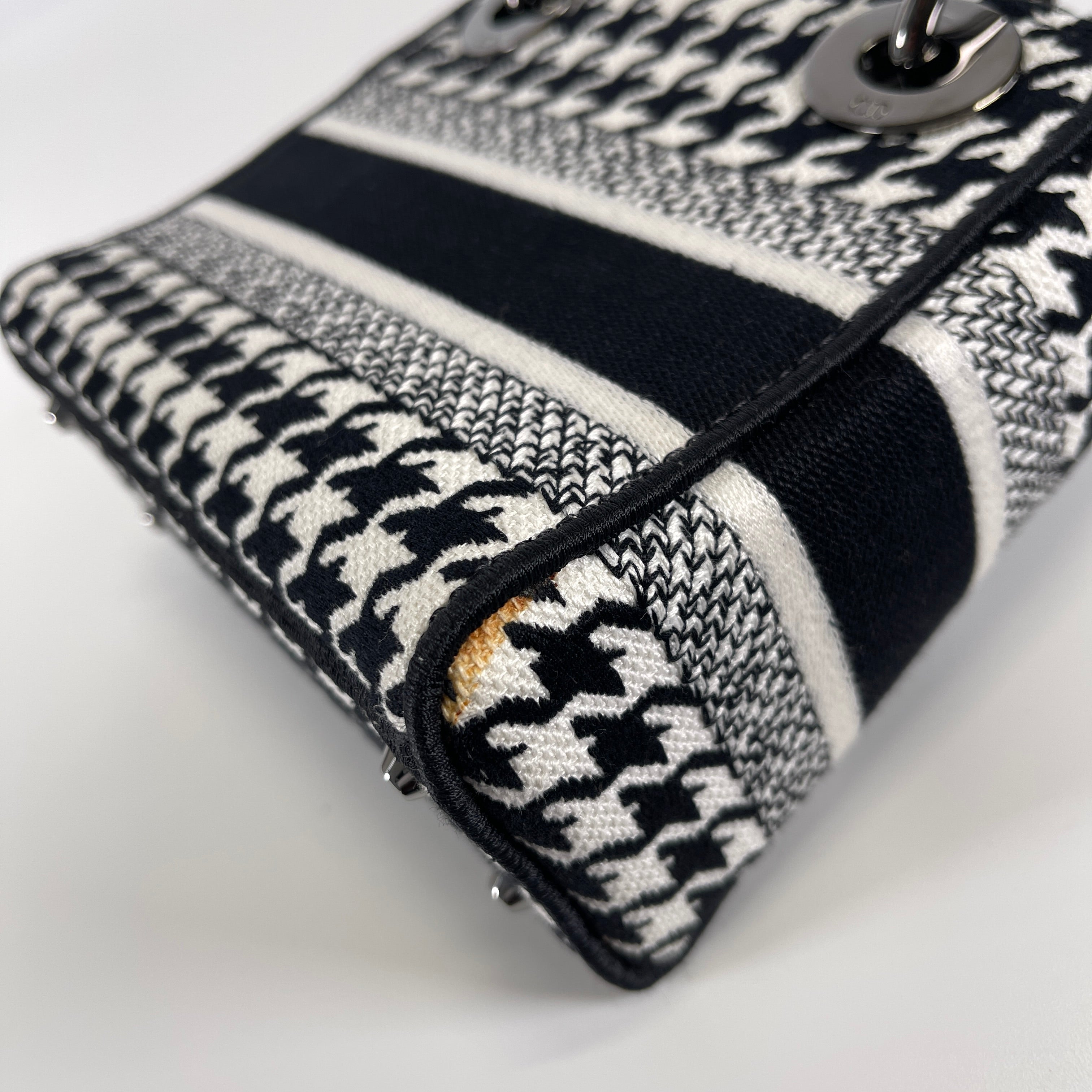 2504 DIOR shoulder