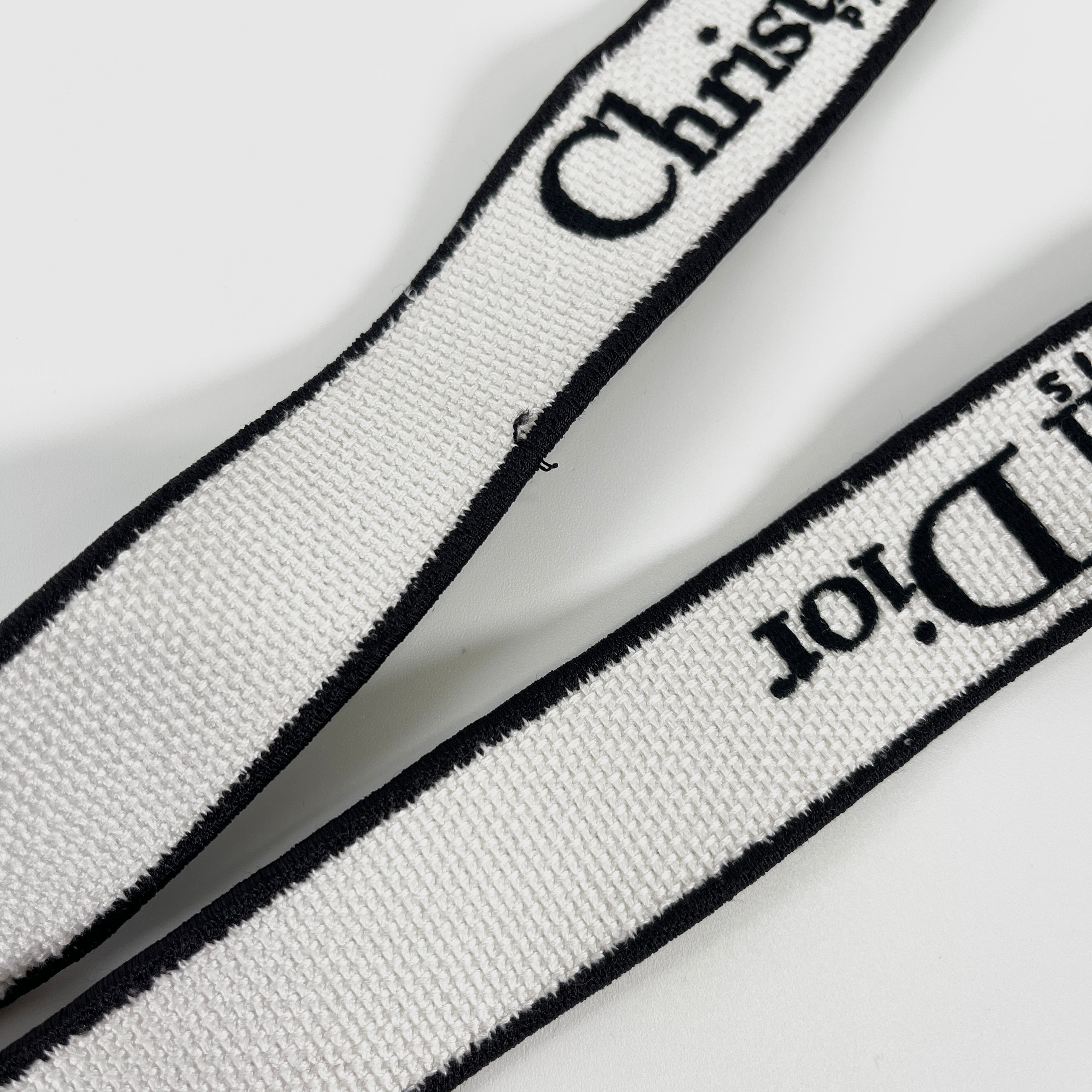 2504 DIOR shoulder