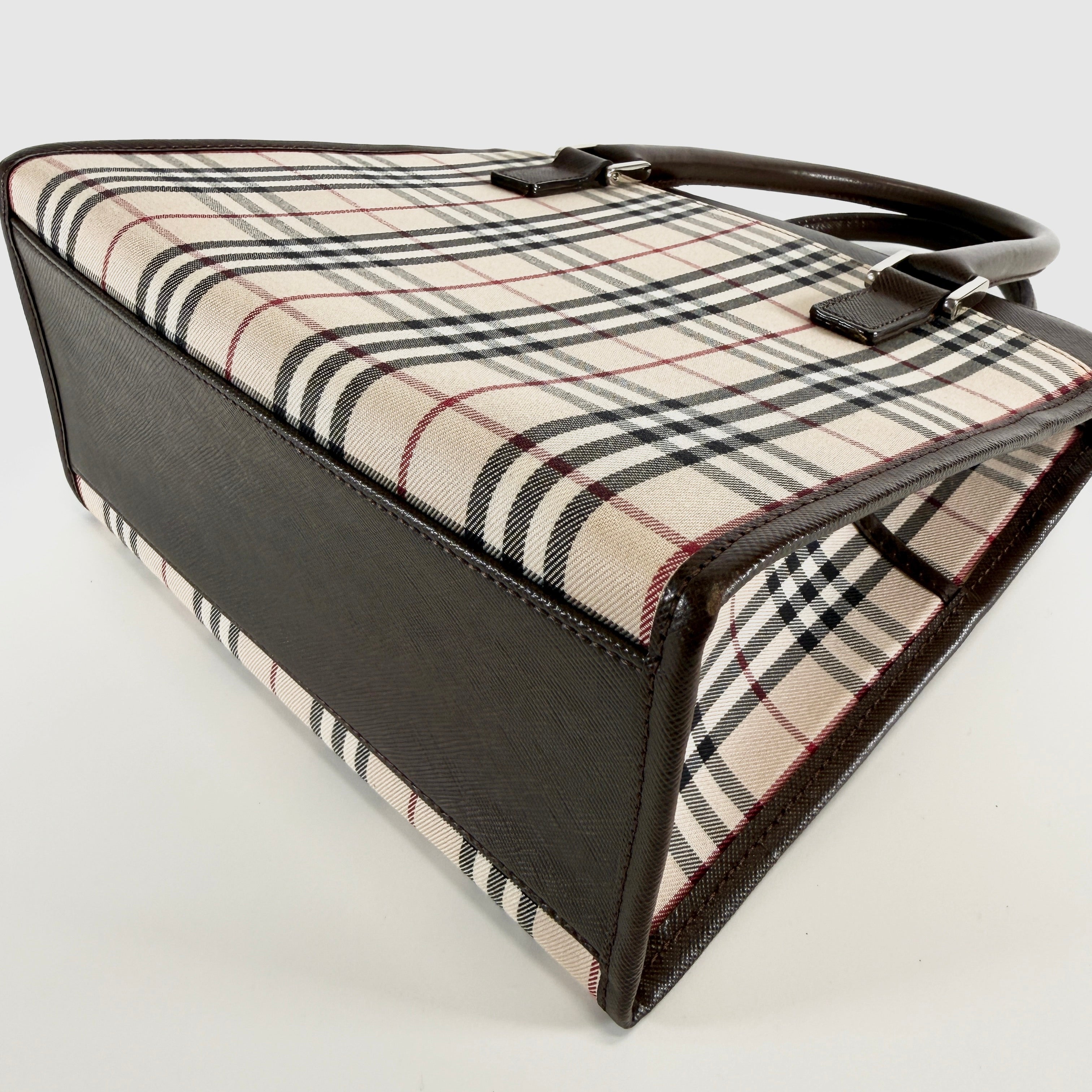 2606 secondhand BURBERRY Nova Check hand bag