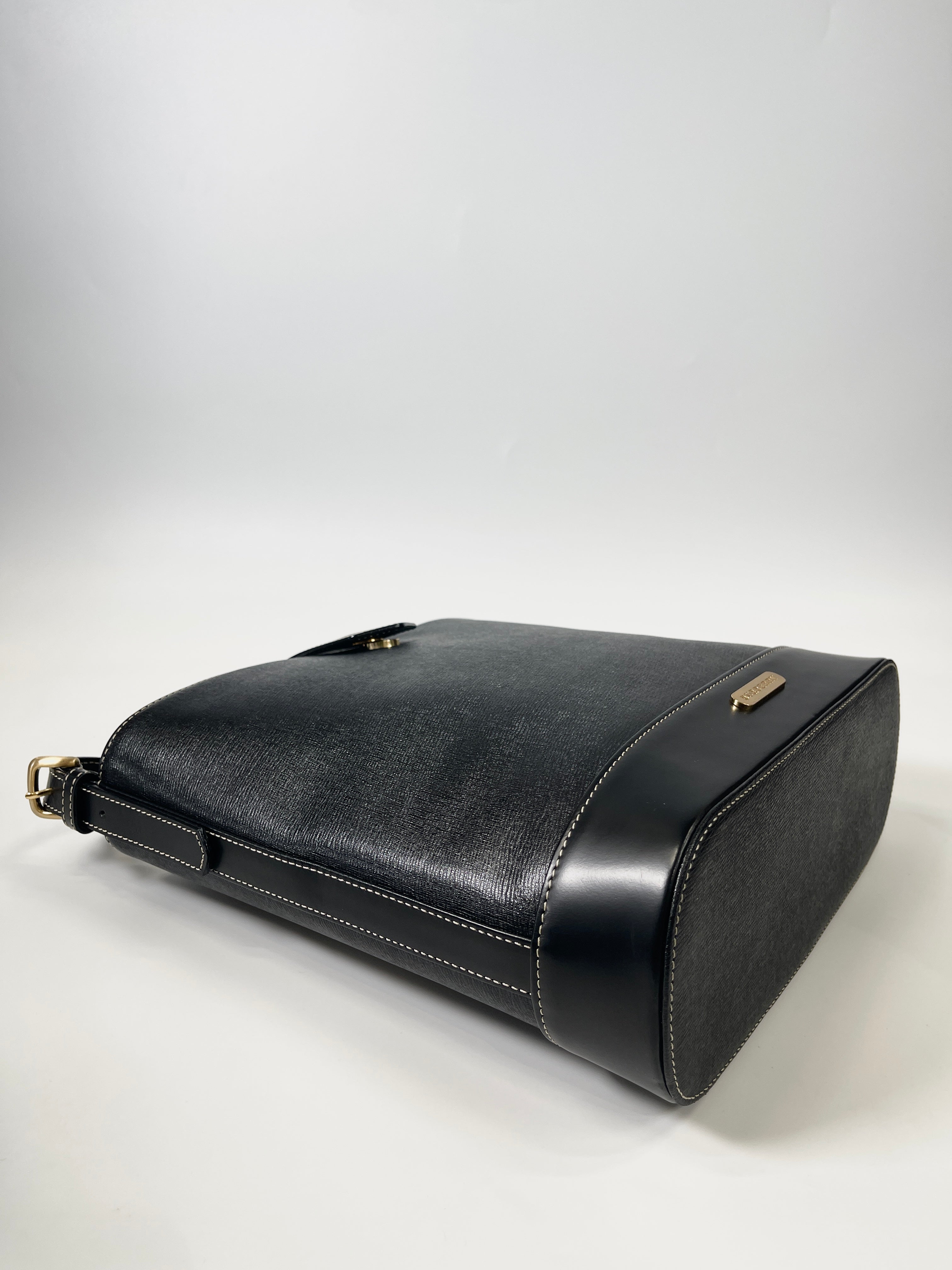 2605 secondhand BURBERRY Shoulder bag