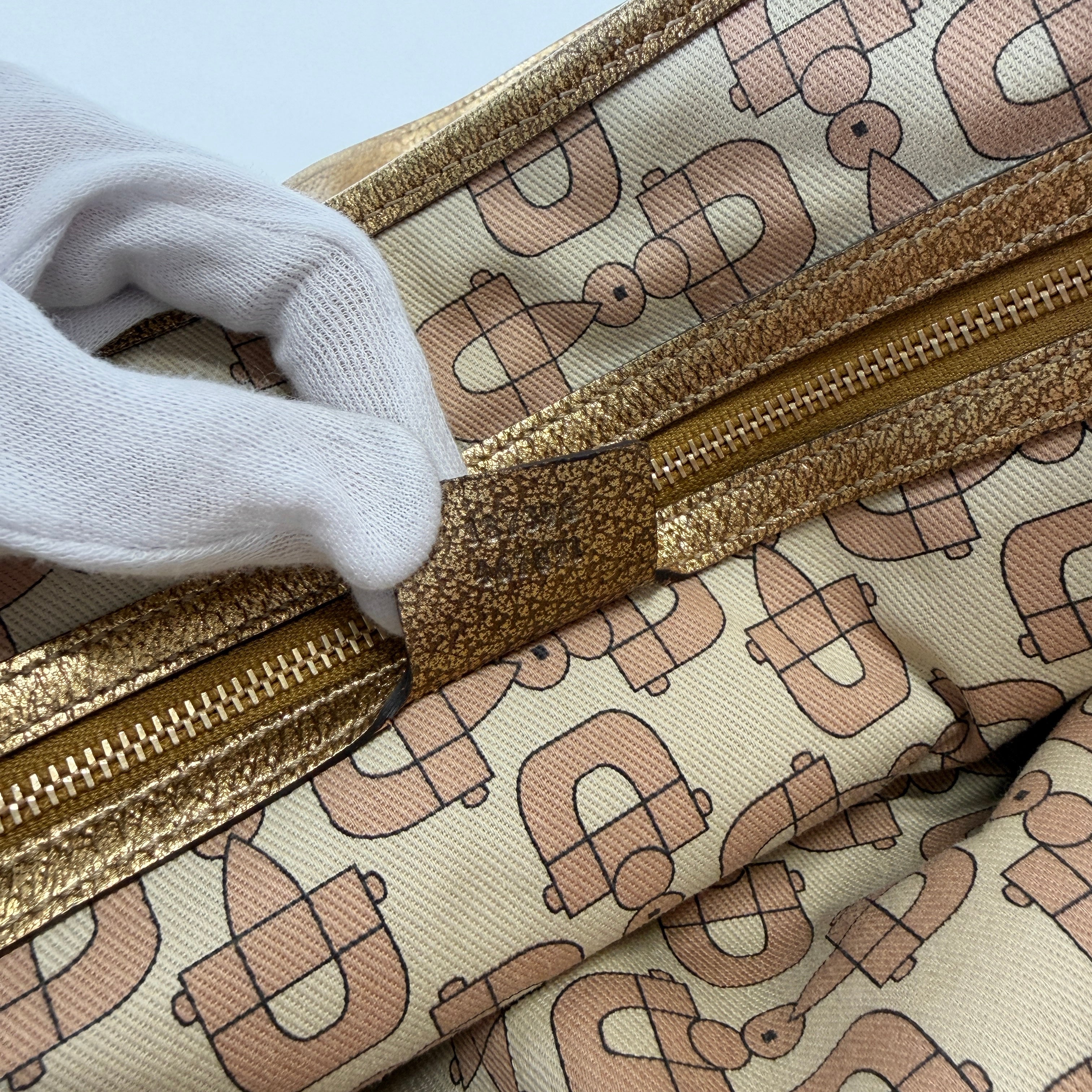 2607 secondhand GUCCI GG canvas Tote Bag