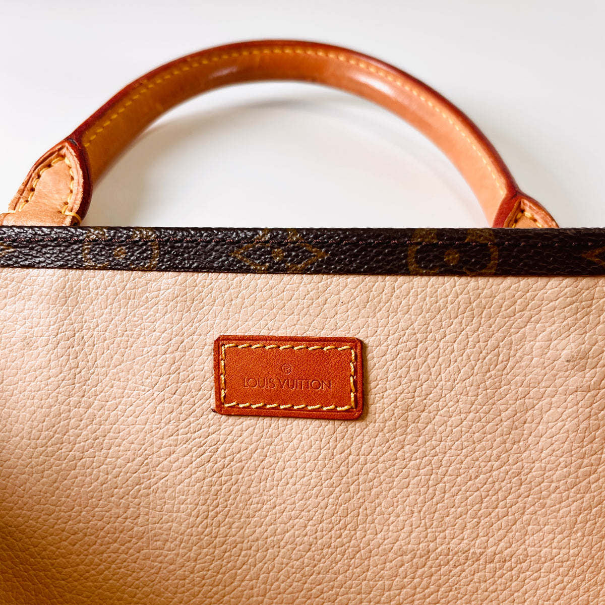 2605 secondhand LV Monogram Sac Plat