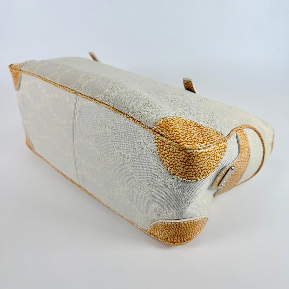 2608 secondhand CELINE Boogie bag