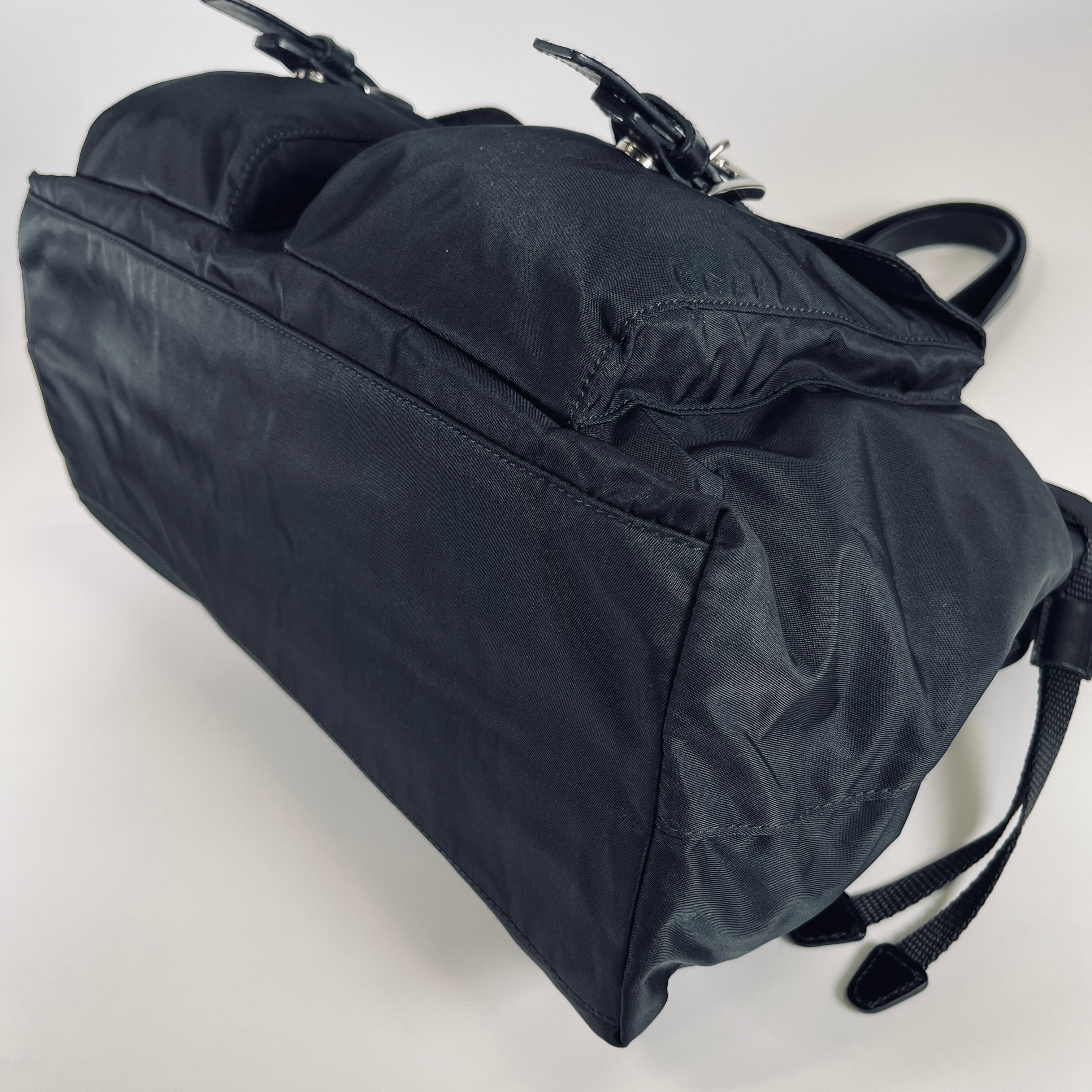 2605 secondhand PRADA nylon Tote Bag
