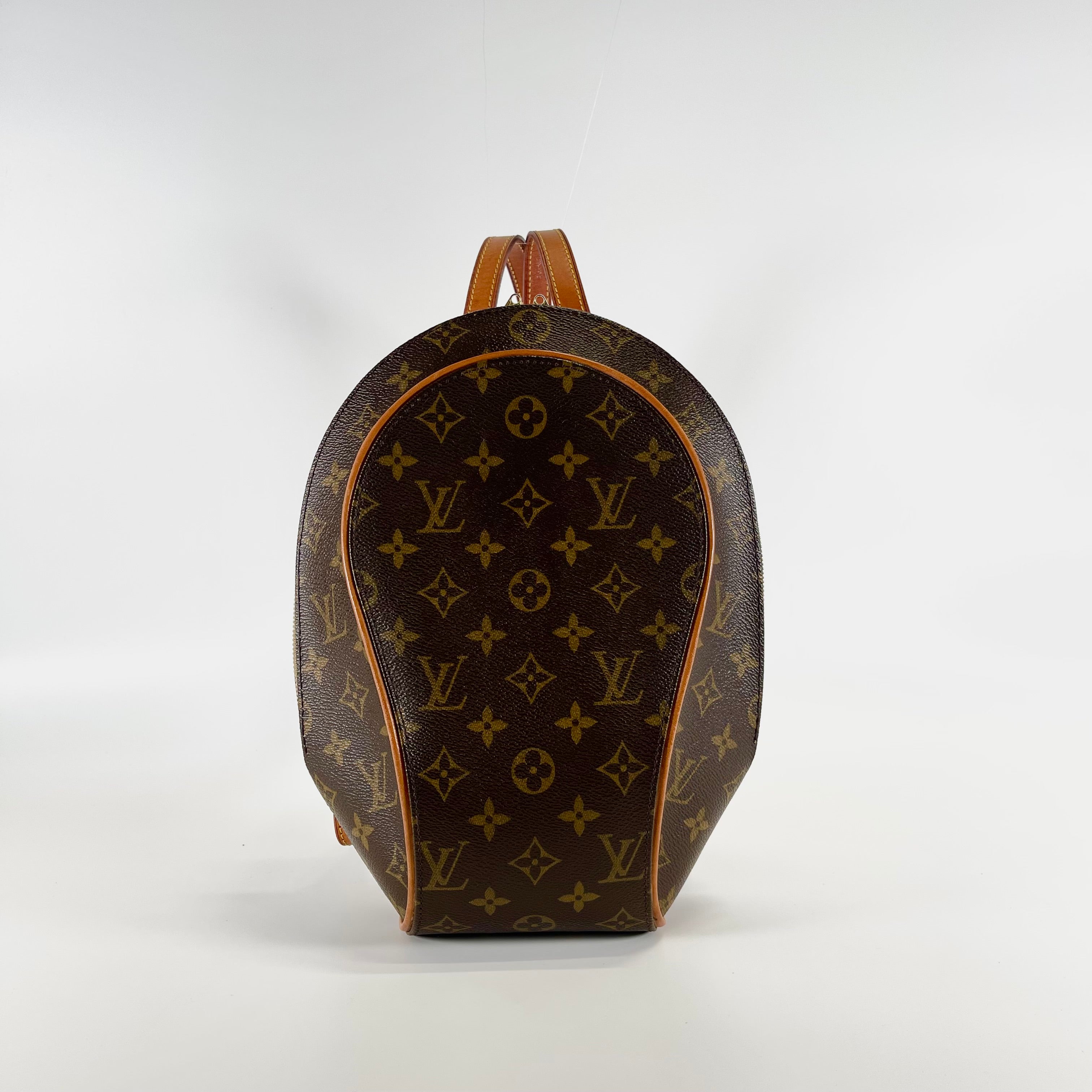 2602 secondhand LV Monogram Ellipse Sack Ad