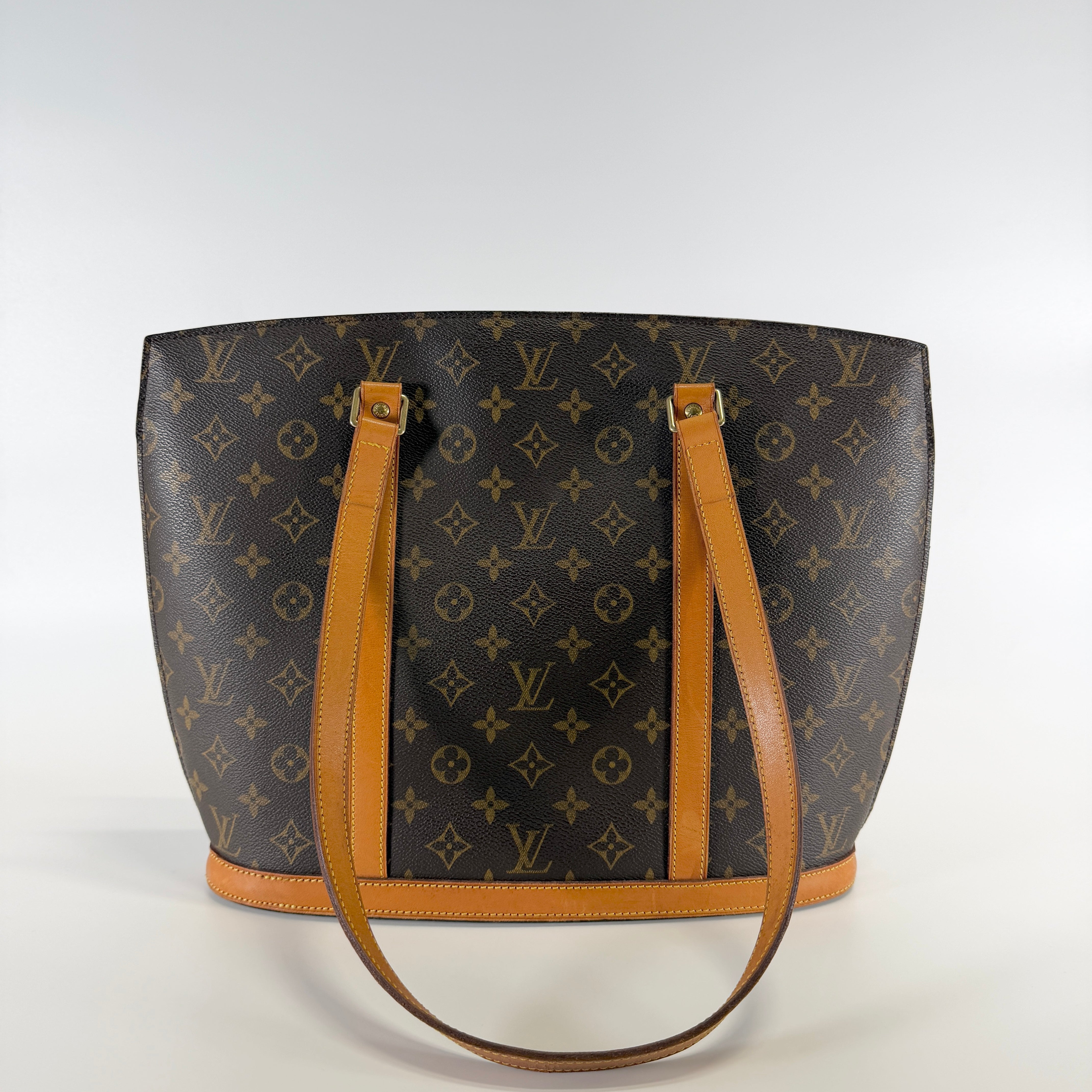 2605 secondhand LV Monogram Babylon