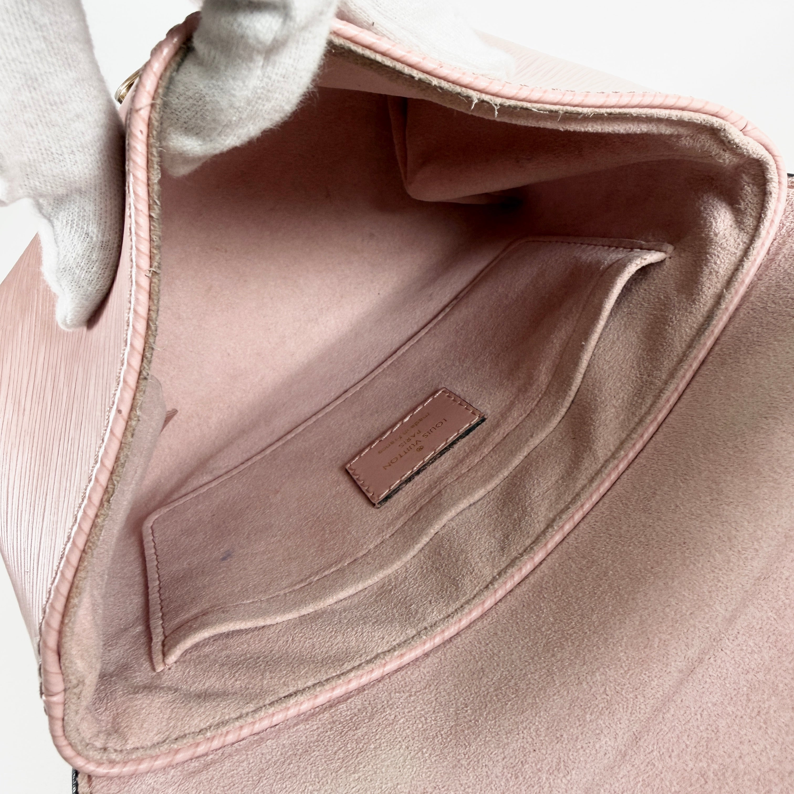 2606 secondhand LV Shoulder bag / Crossbody Bag Rocky