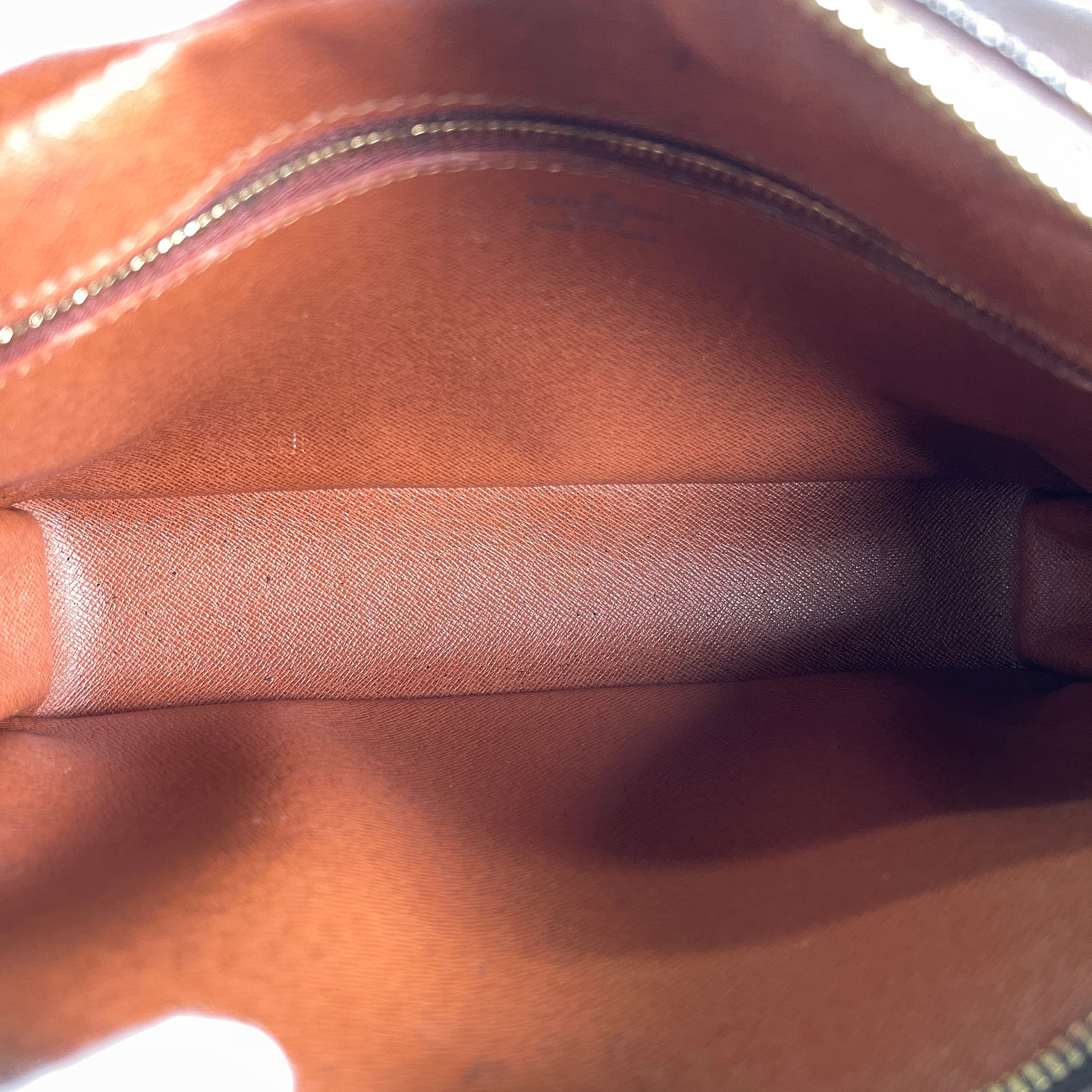 2605 secondhand LV bag / others Trocadero