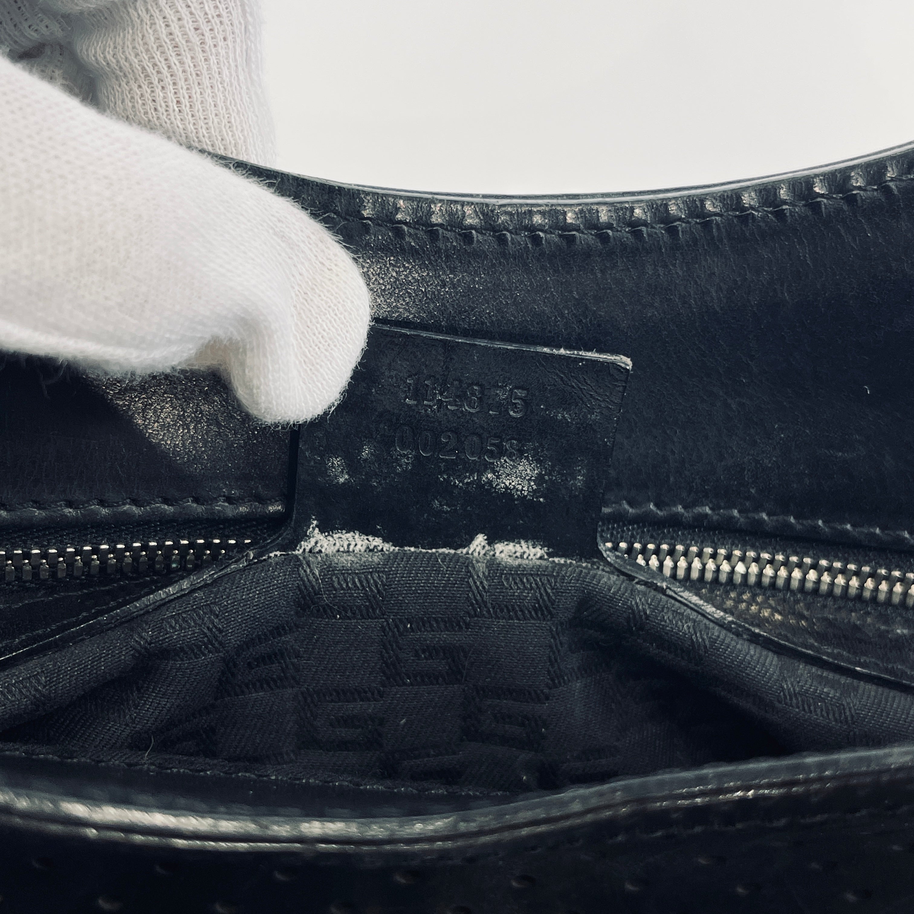 2605 secondhand GUCCI hand bag