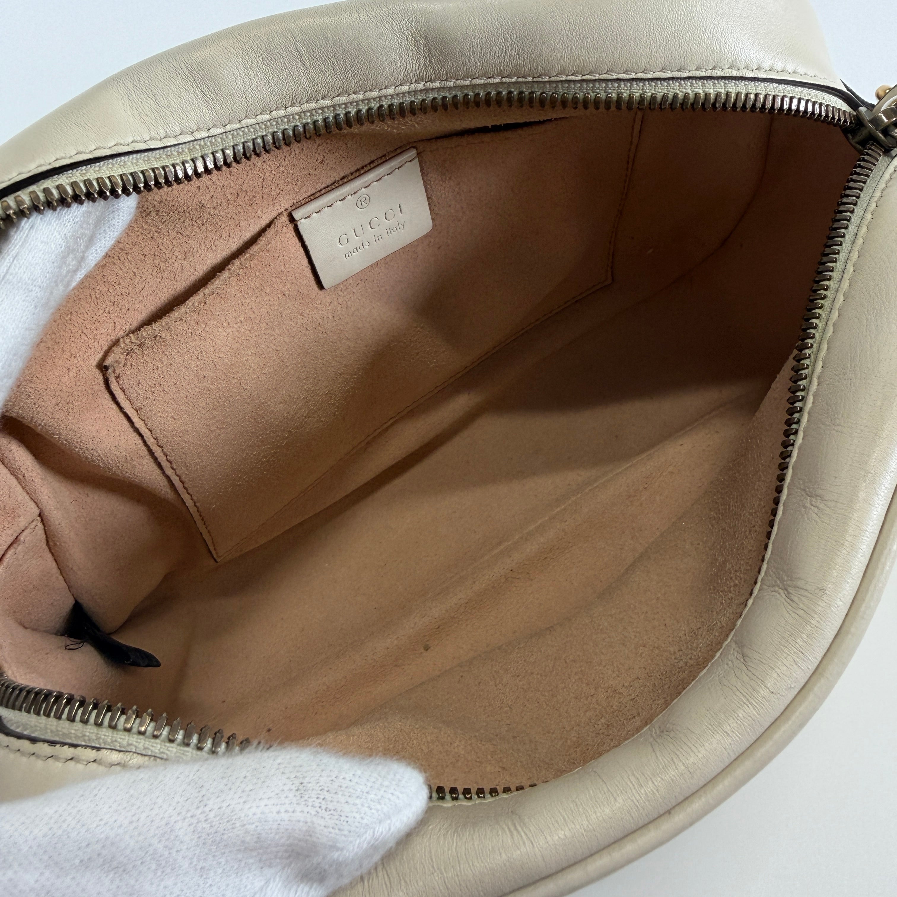 2606 secondhand GUCCI Shoulder bag / Crossbody Bag Marmont shoulder