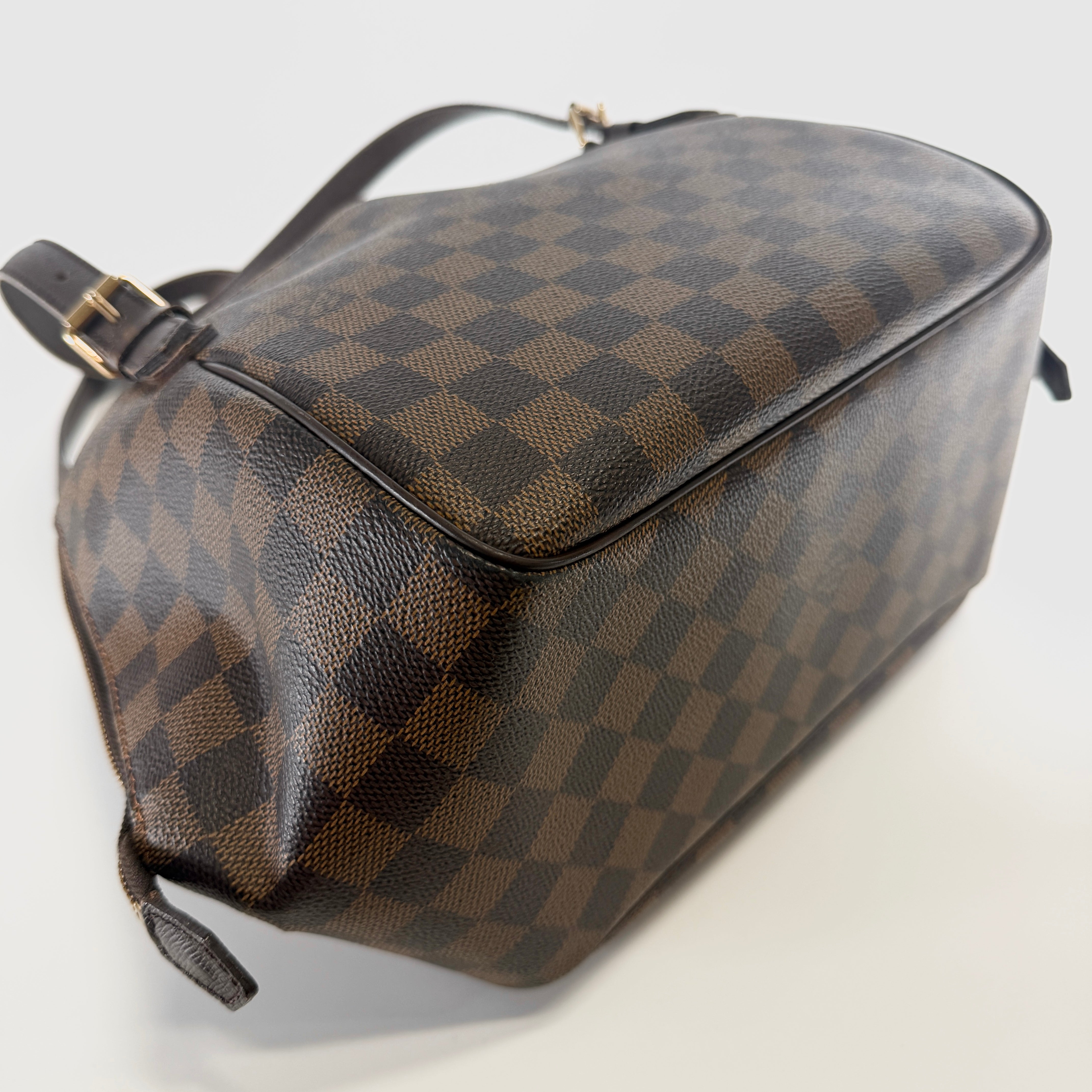 2605 secondhand LV Damier Belem MM