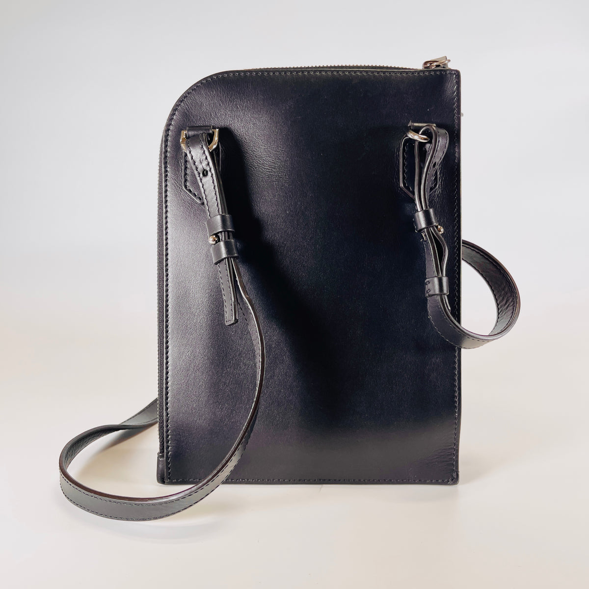 2605 secondhand GIVENCHY van Shoulder bag