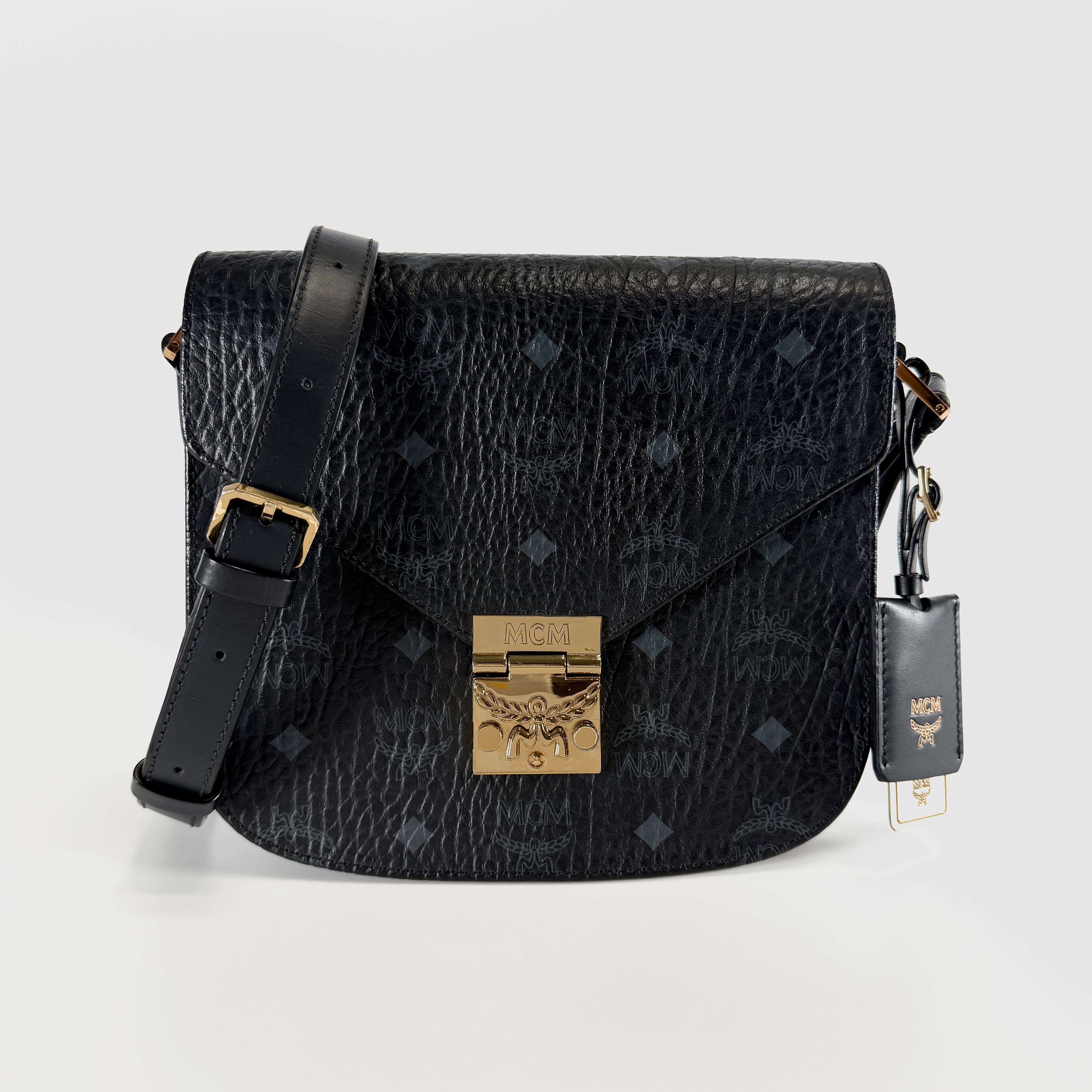 2607 secondhand MCM Shoulder bag