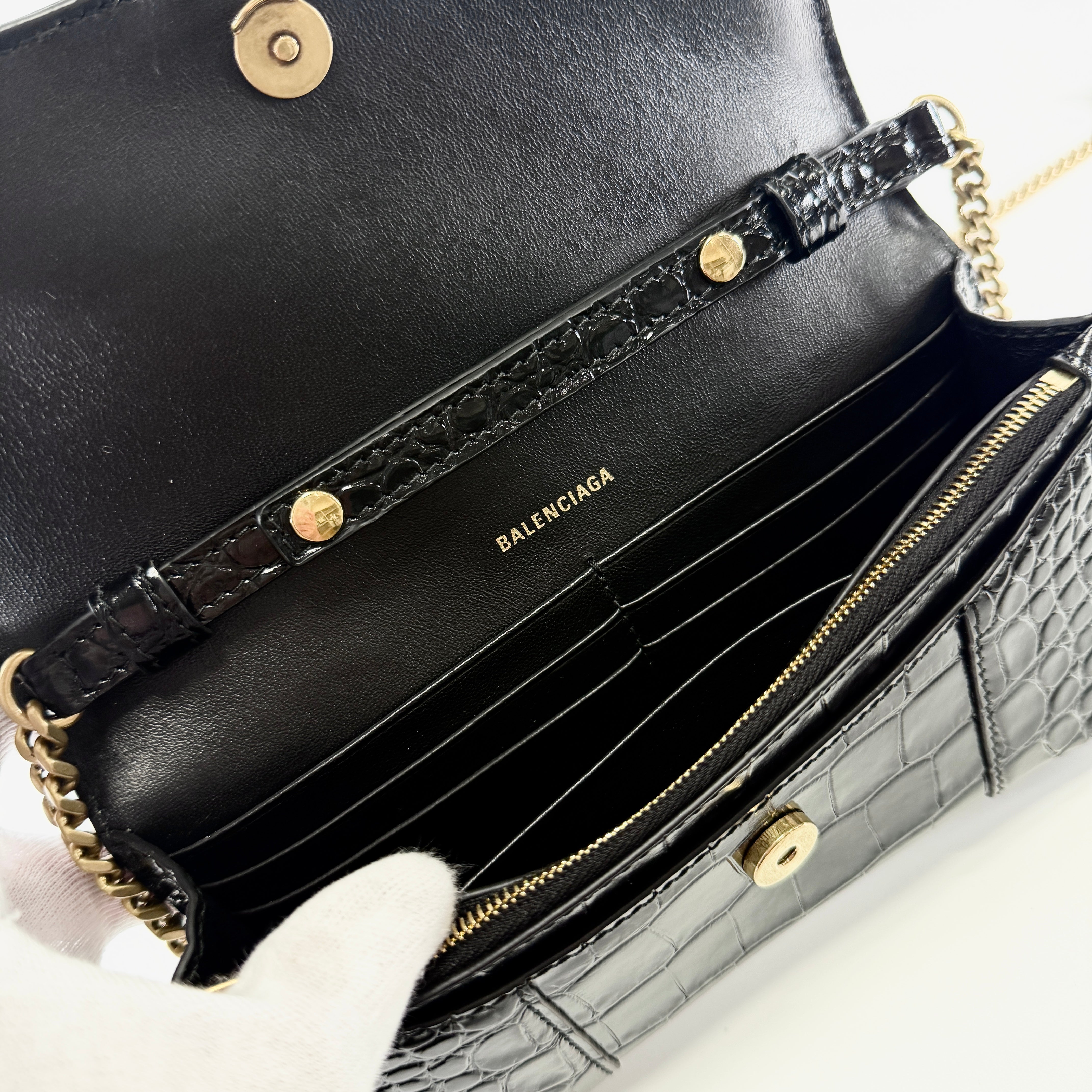 2607 secondhand BALENCIAGA Hourglass Crocodile Embossed Chain Wallet black 656050