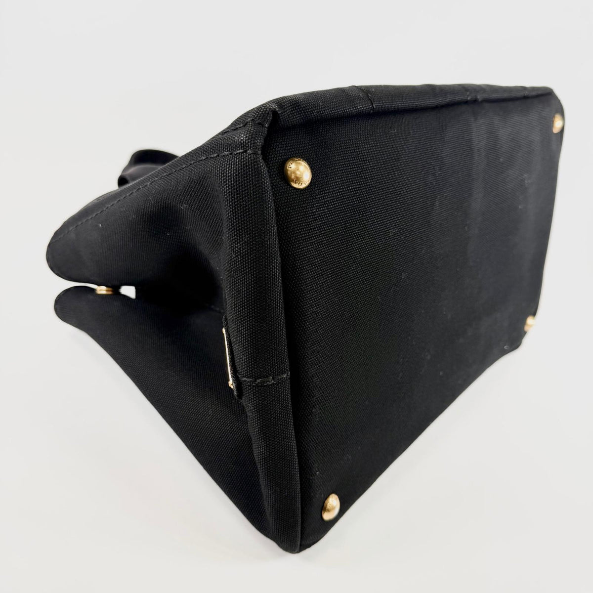 Used Handbag Canapa