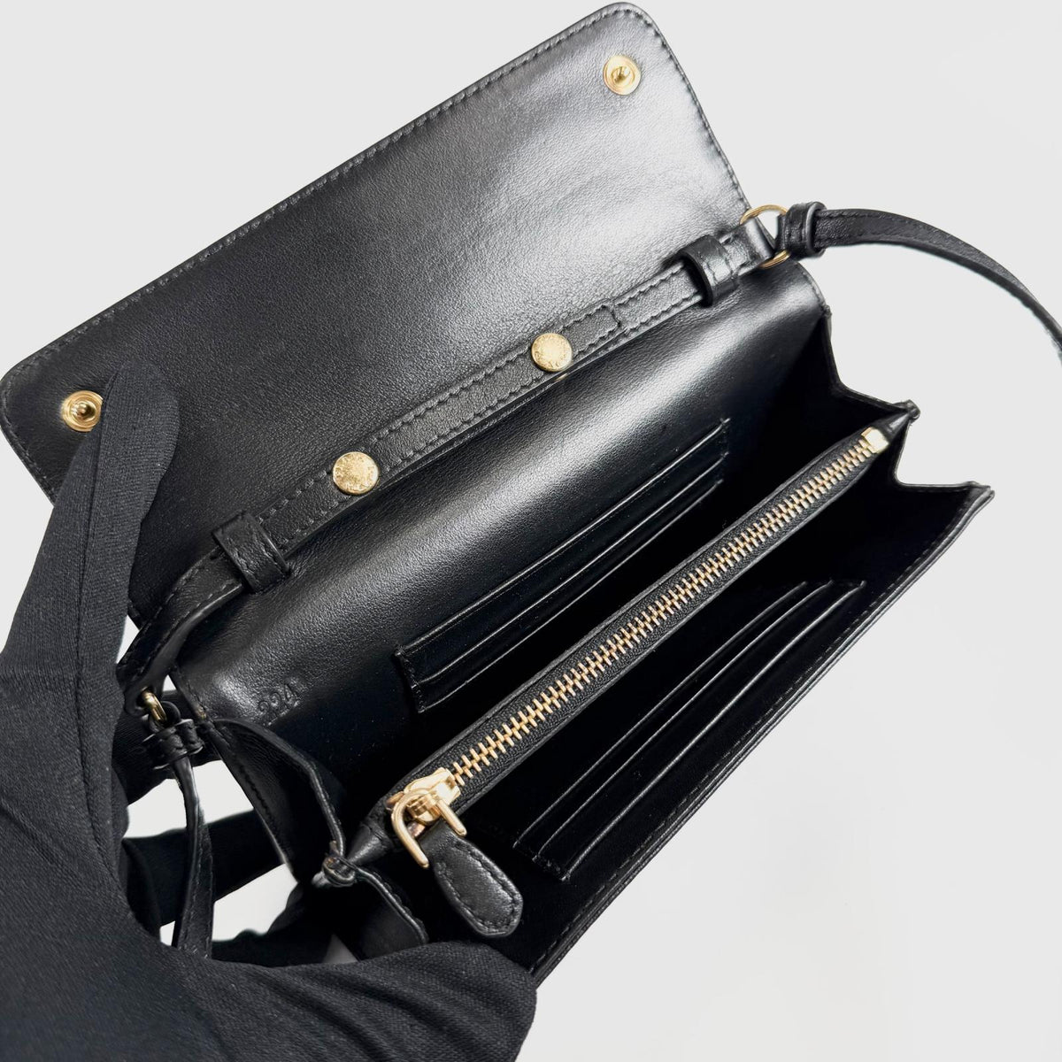 Used Wallet Chain Shoulder wallet