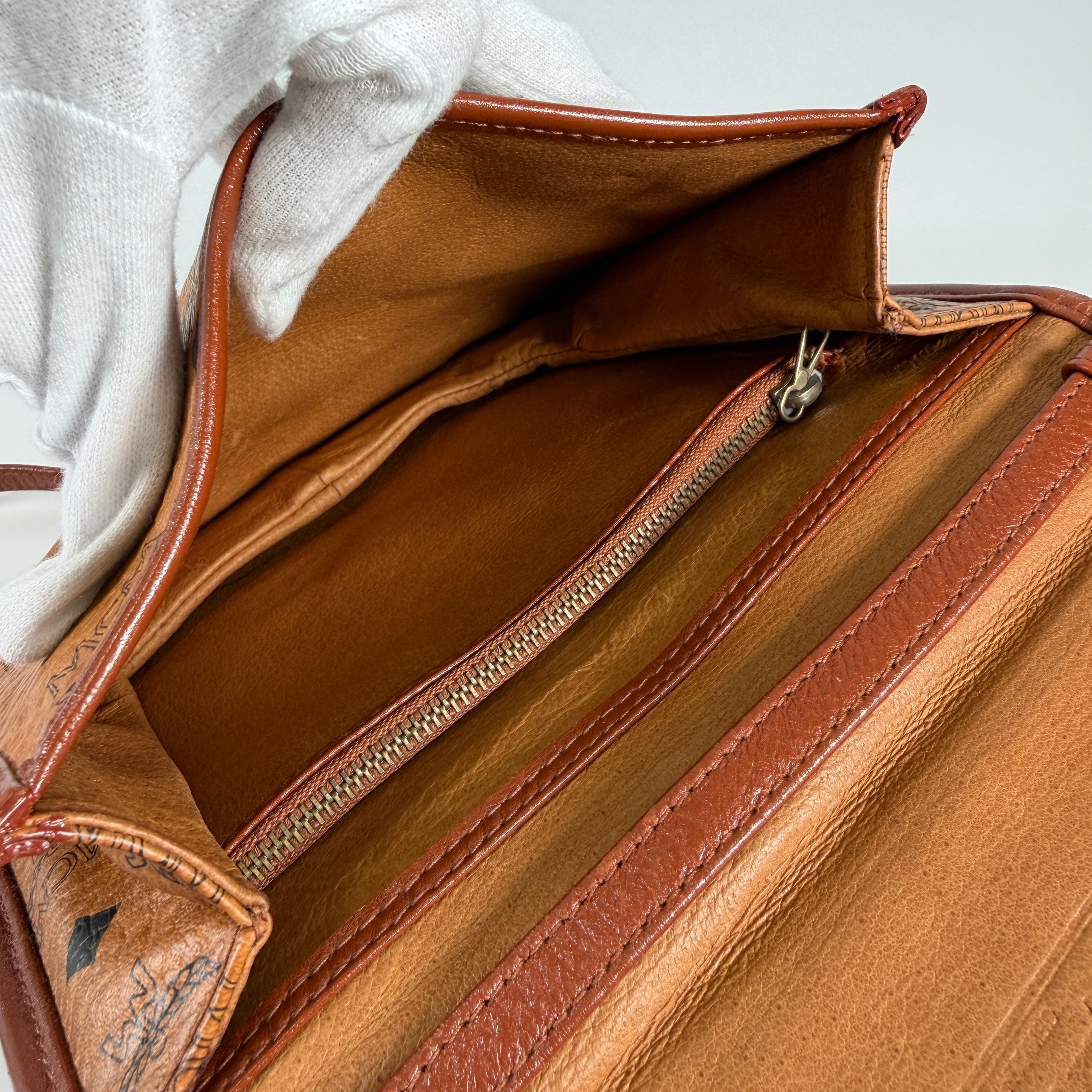2606 secondhand MCM Shoulder bag