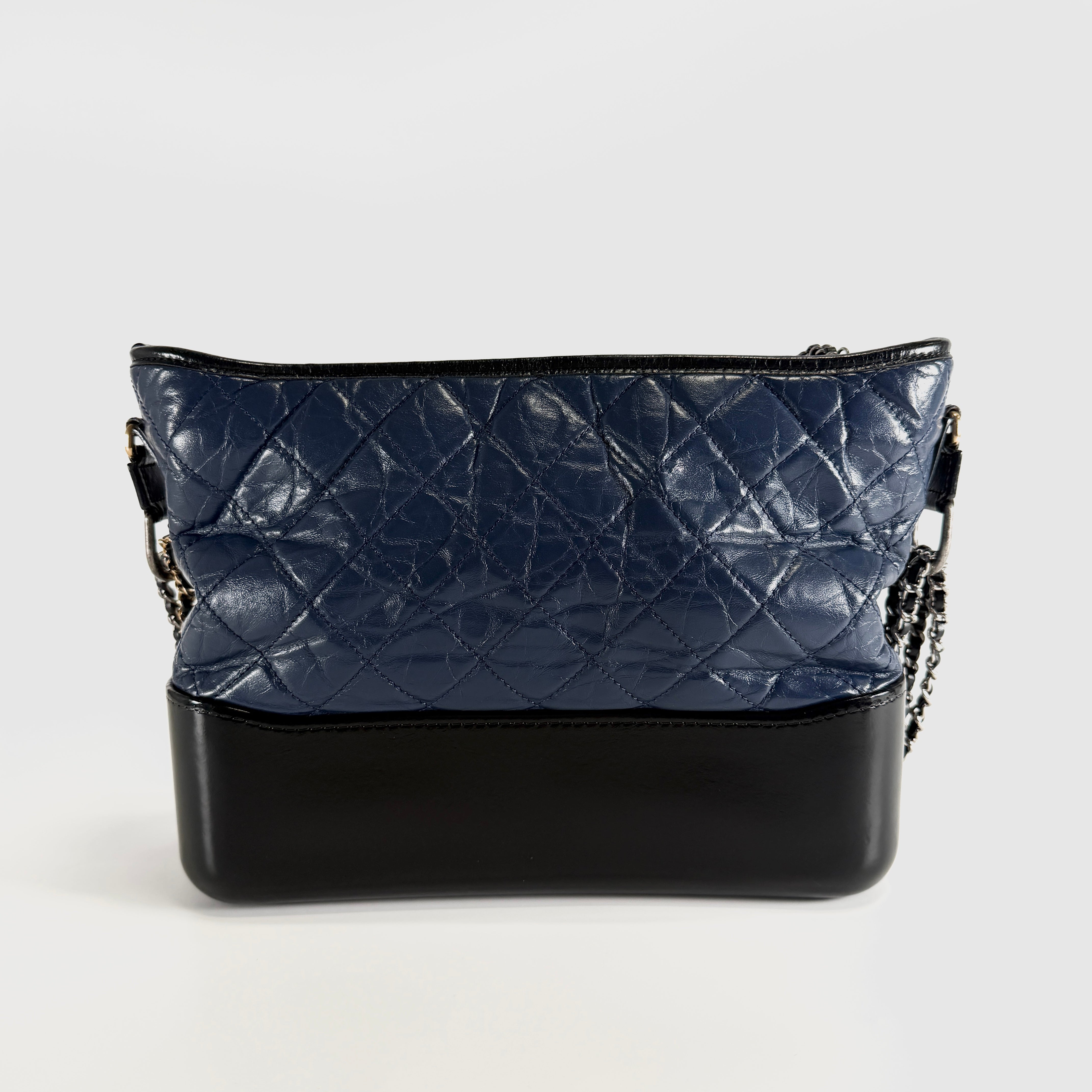 2605 secondhand CHANEL Gabriel calf Chain Shoulder Bag blue × black gold Silver metal fittings 24180407 24