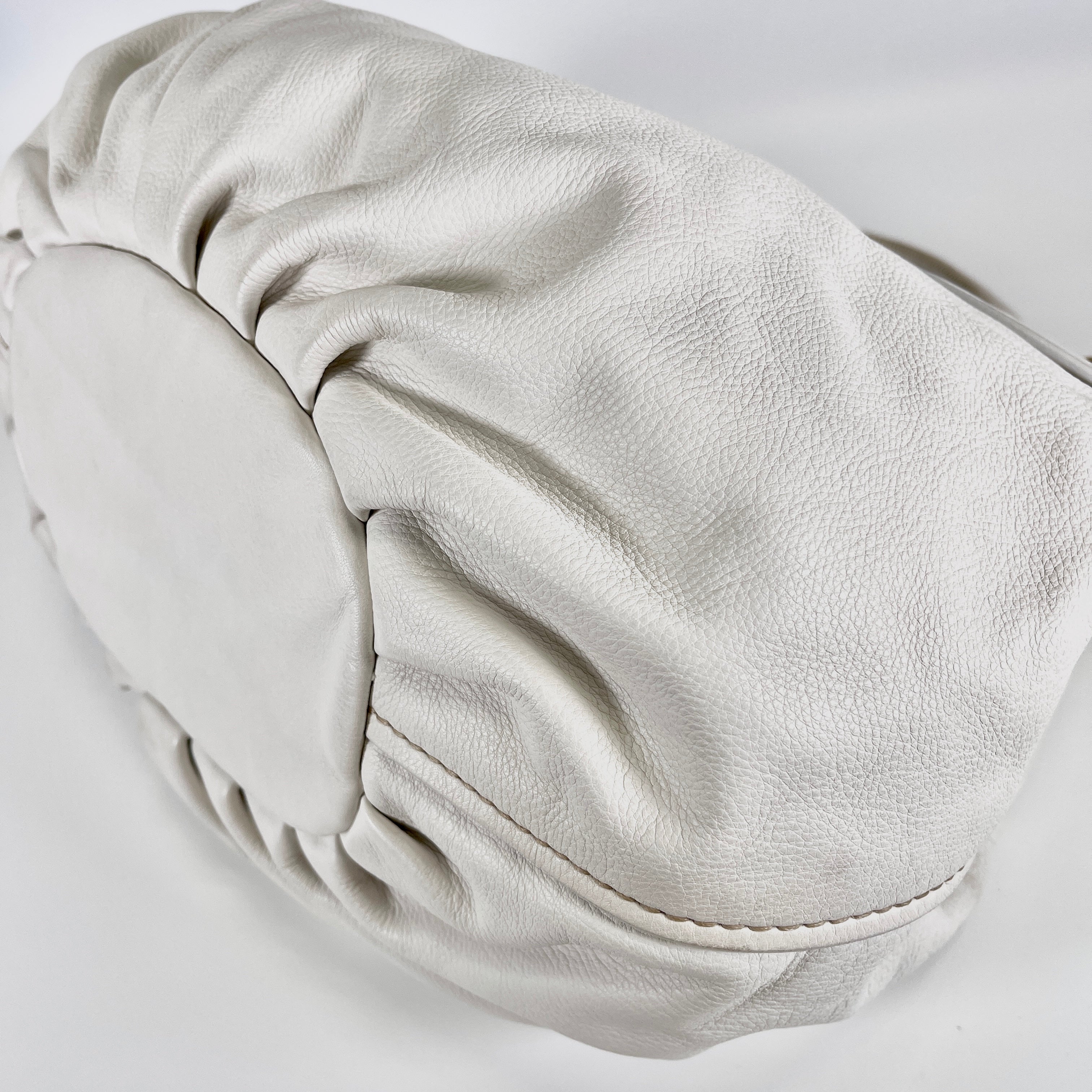 2605 secondhand MIU brand bag leather hand 148 white