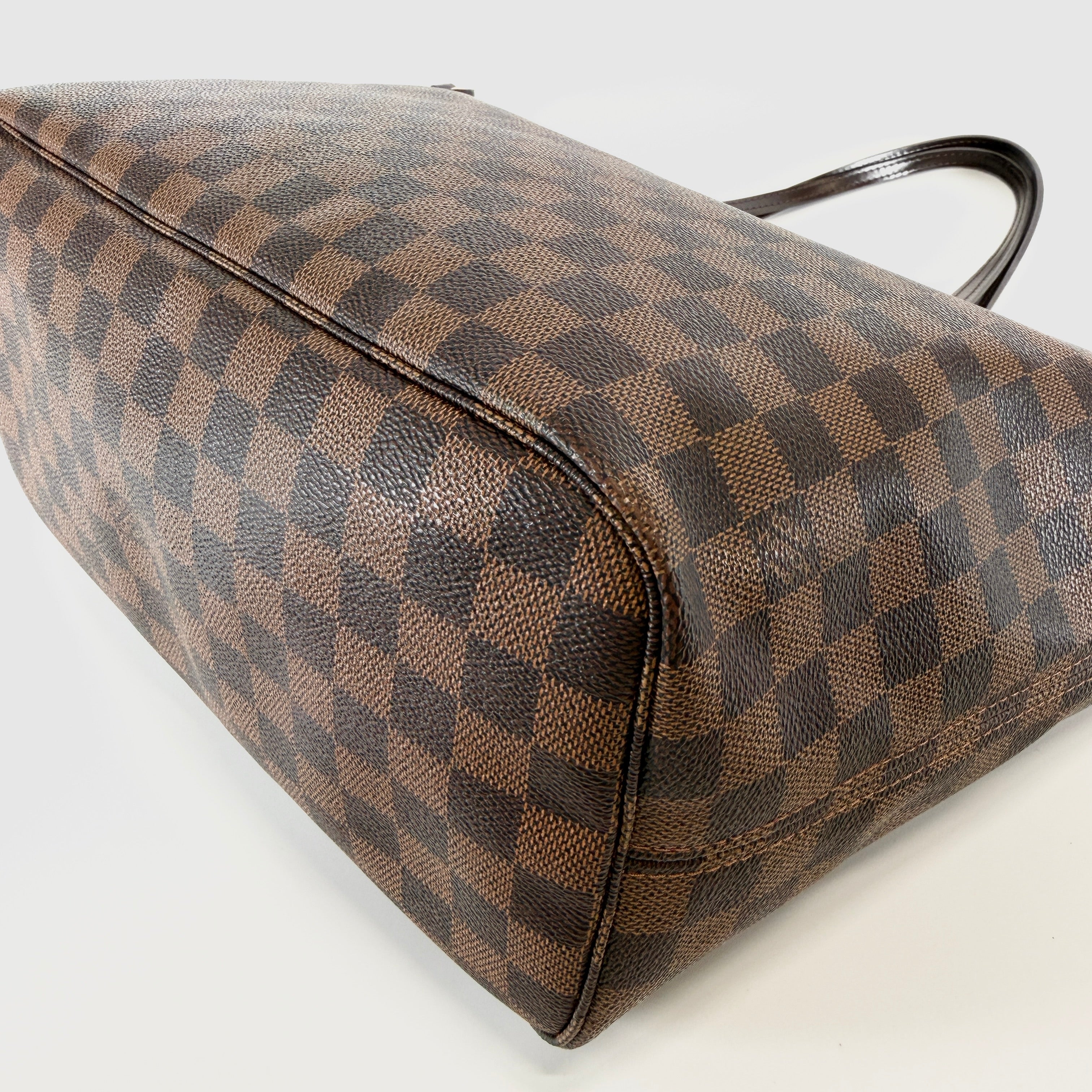 2606 secondhand LV Damier Neverfull MM