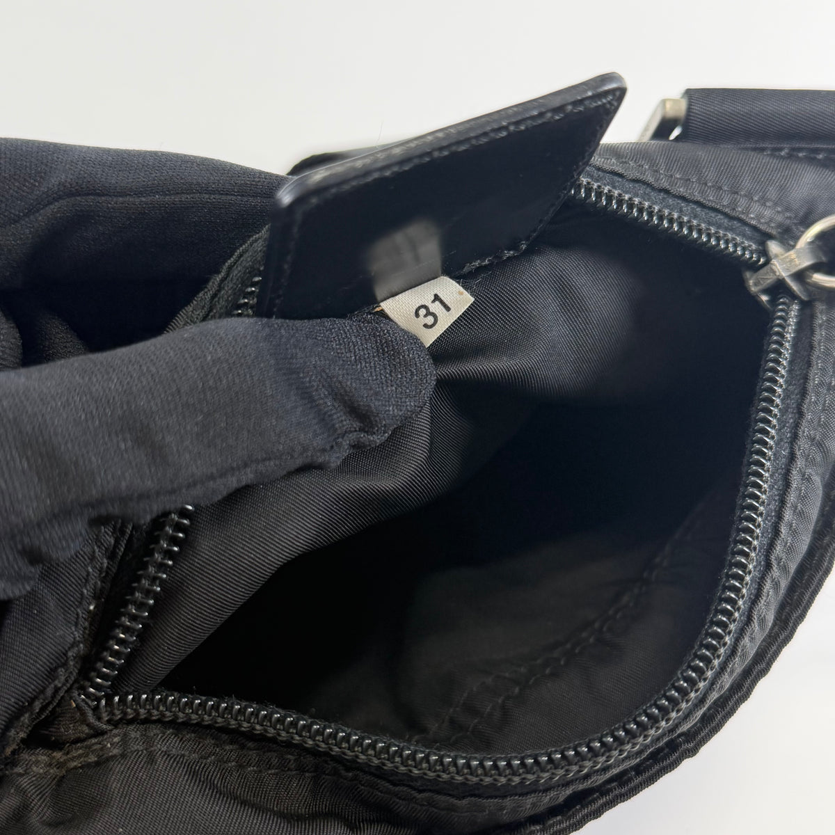 2607 secondhand PRADA Shoulder bag black nylon