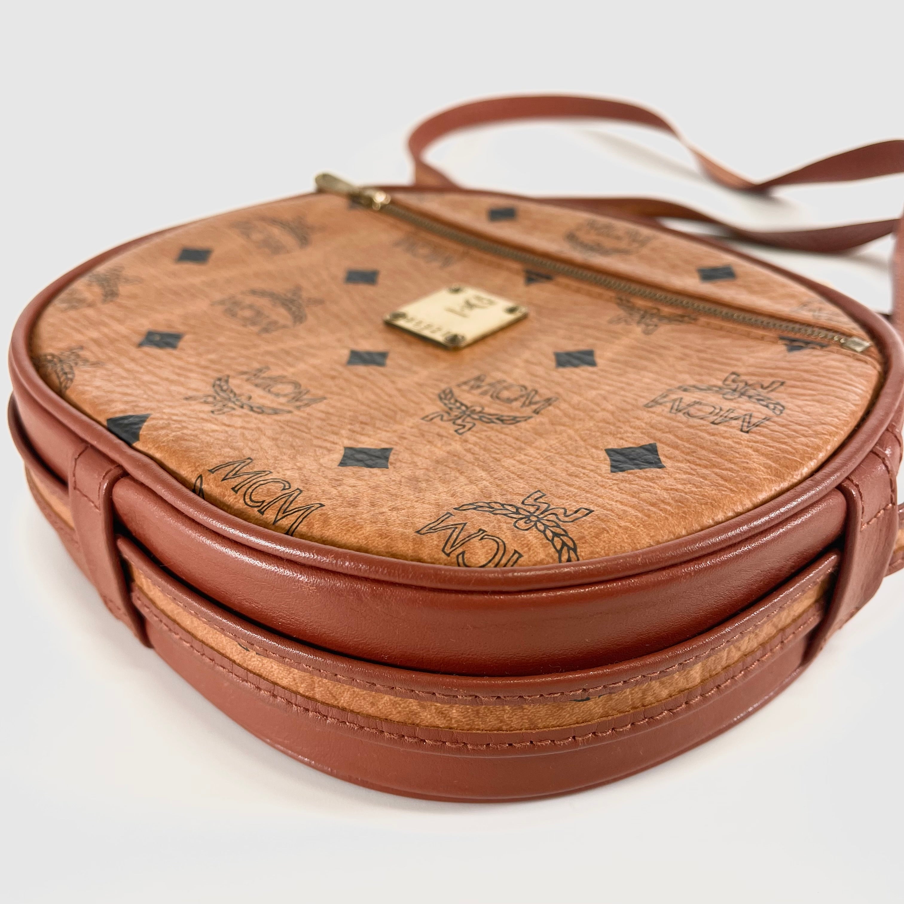 2605 secondhand MCM Shoulder bag