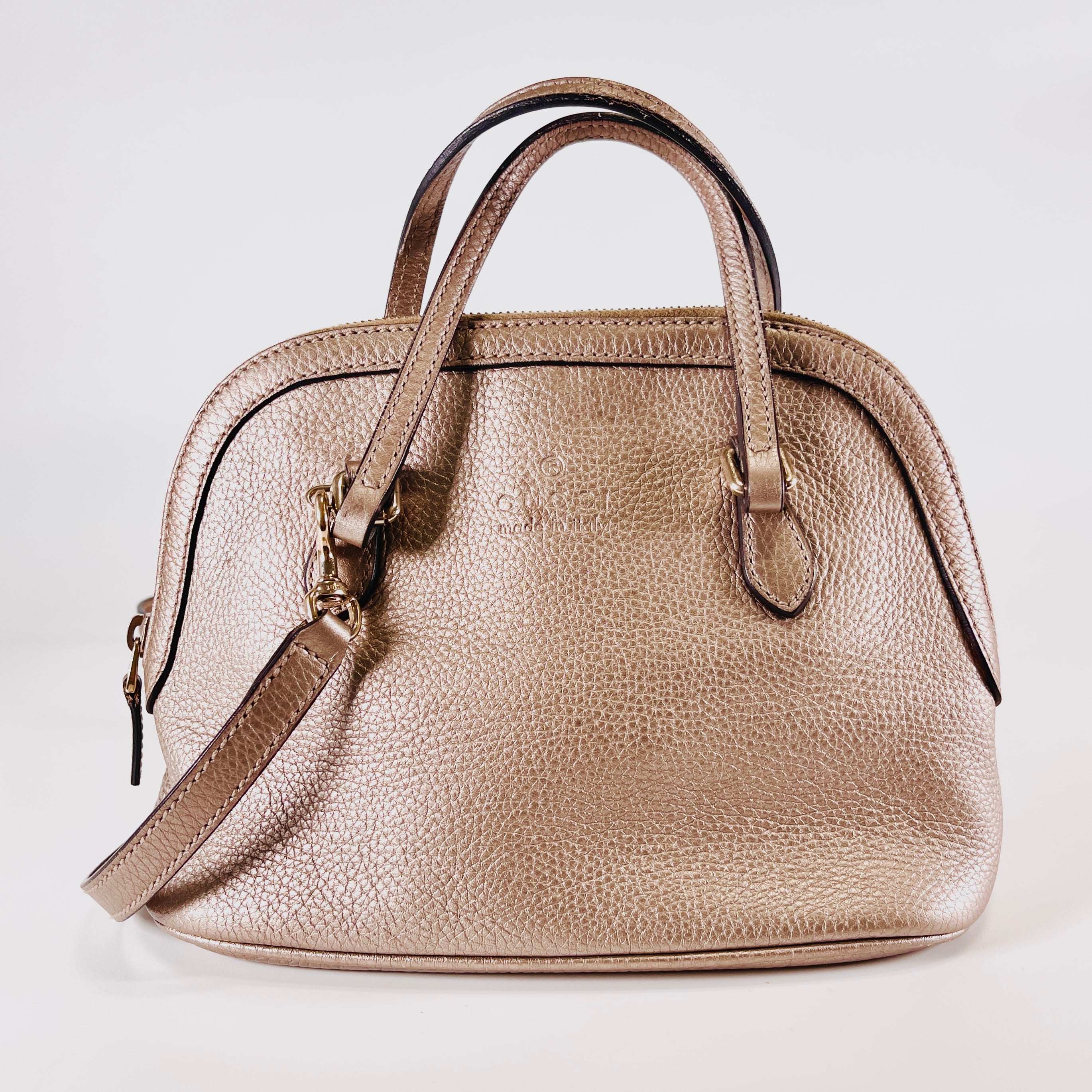2604 secondhand GUCCI hand bag