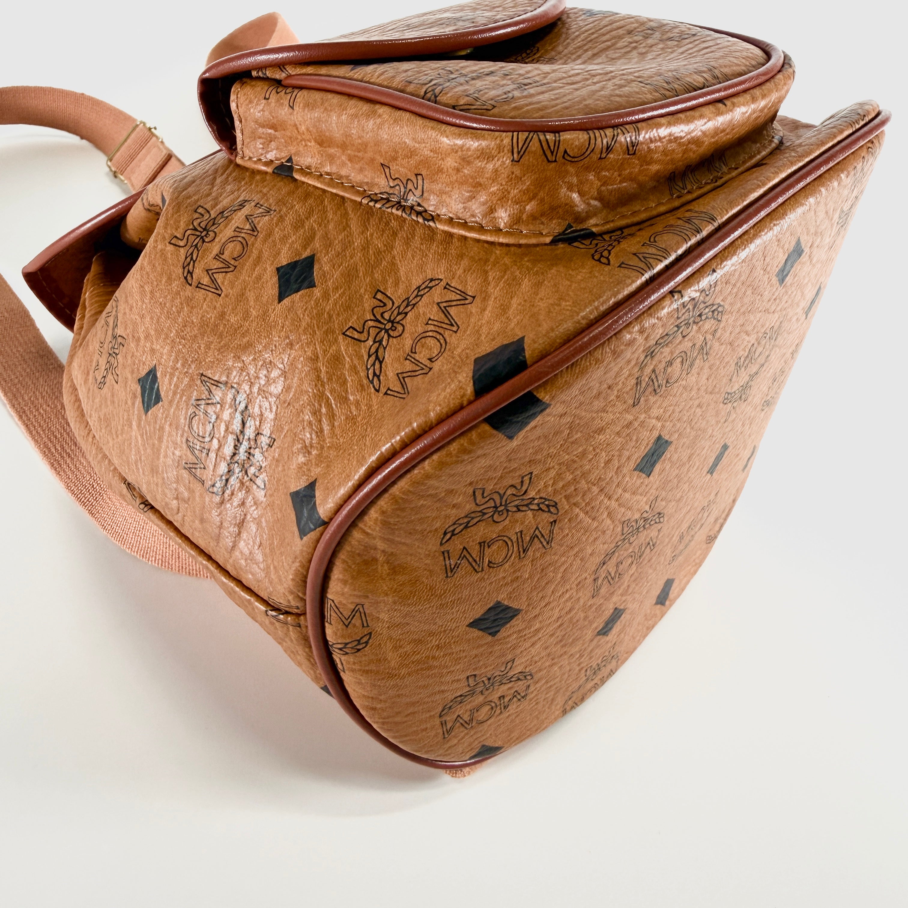 2606 secondhand MCM bag
