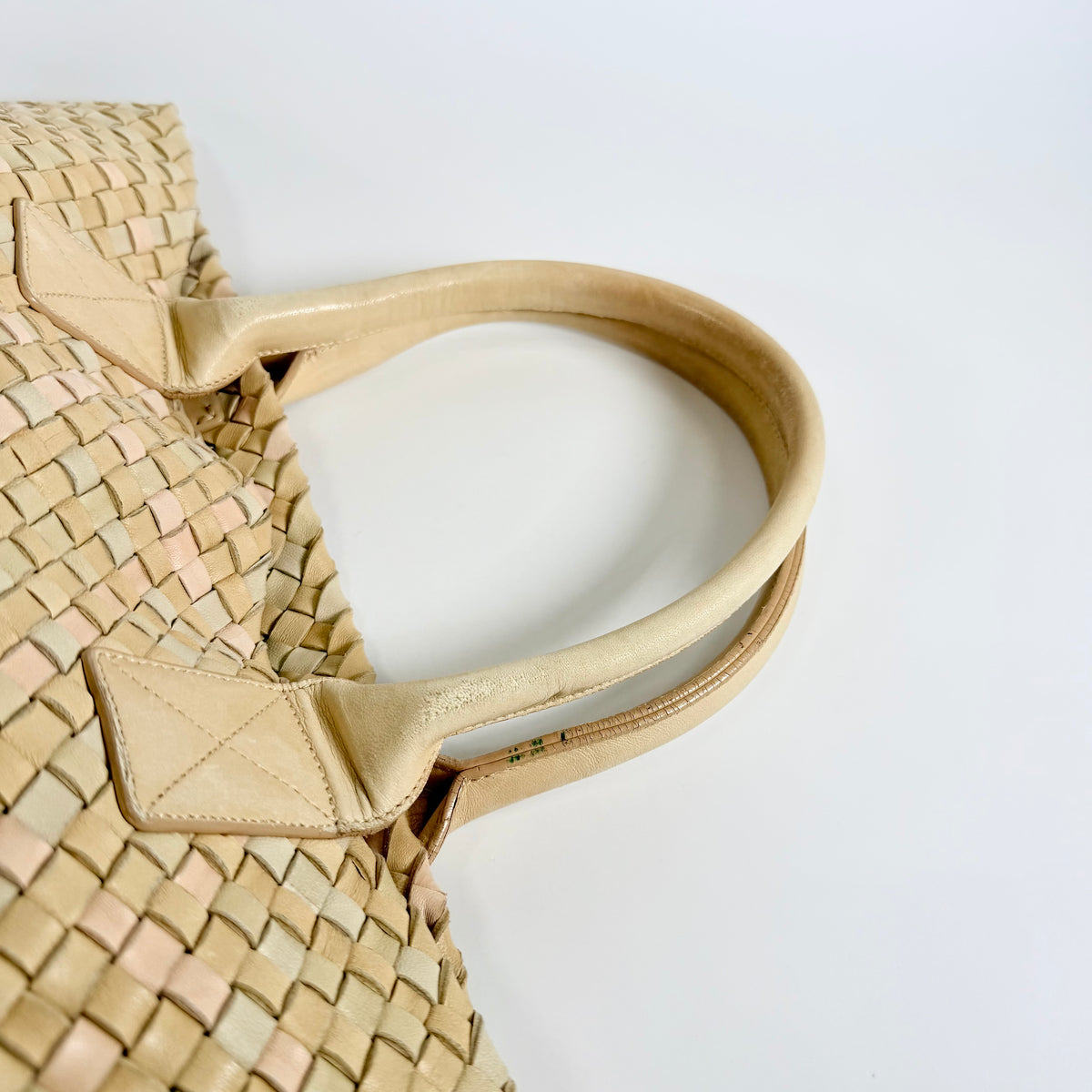 2608 secondhand BOTTEGA VENETA Intrecciato Tote Bag Beige