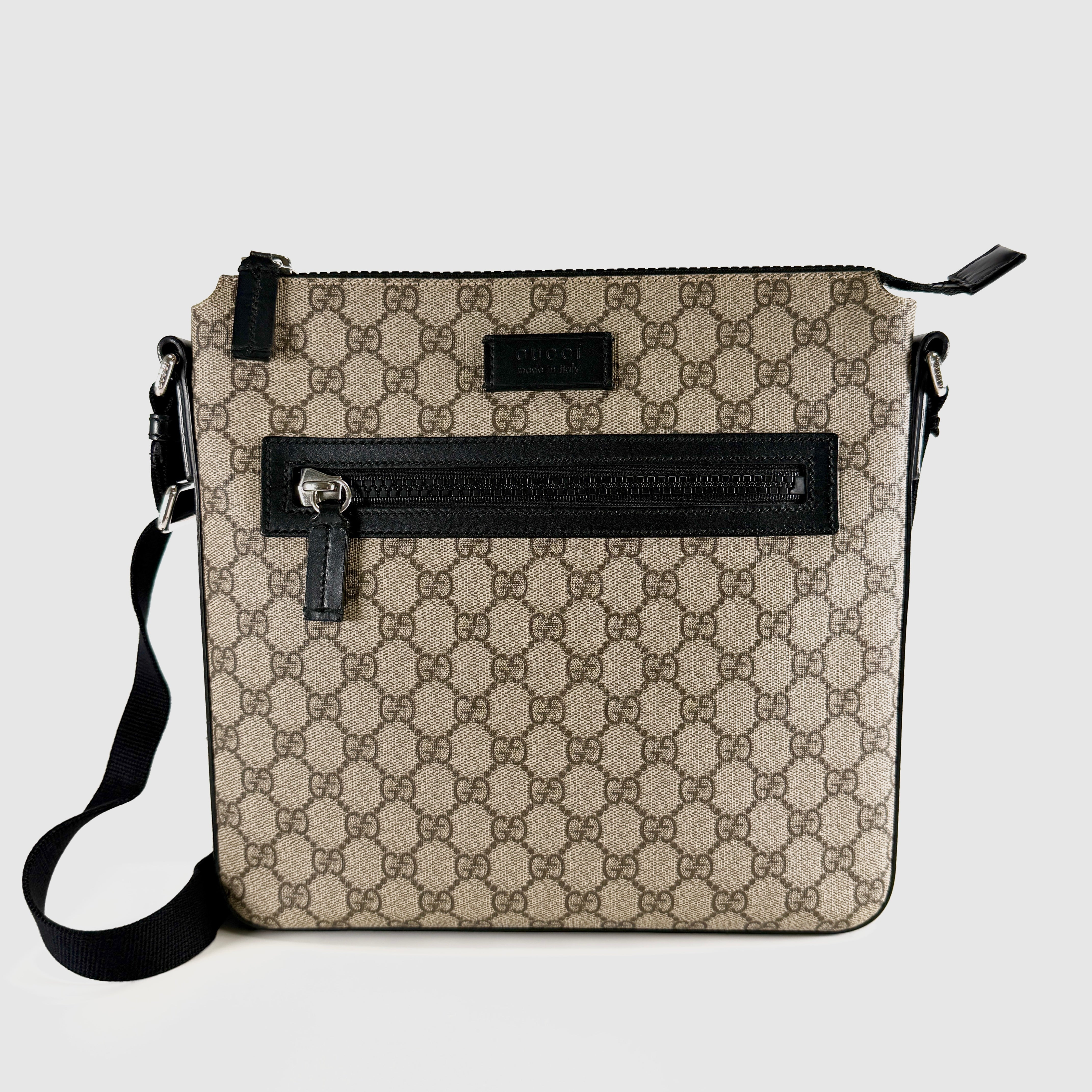 2607 secondhand GUCCI GG Supreme PVC× leather Shoulder bag beige × black 406374