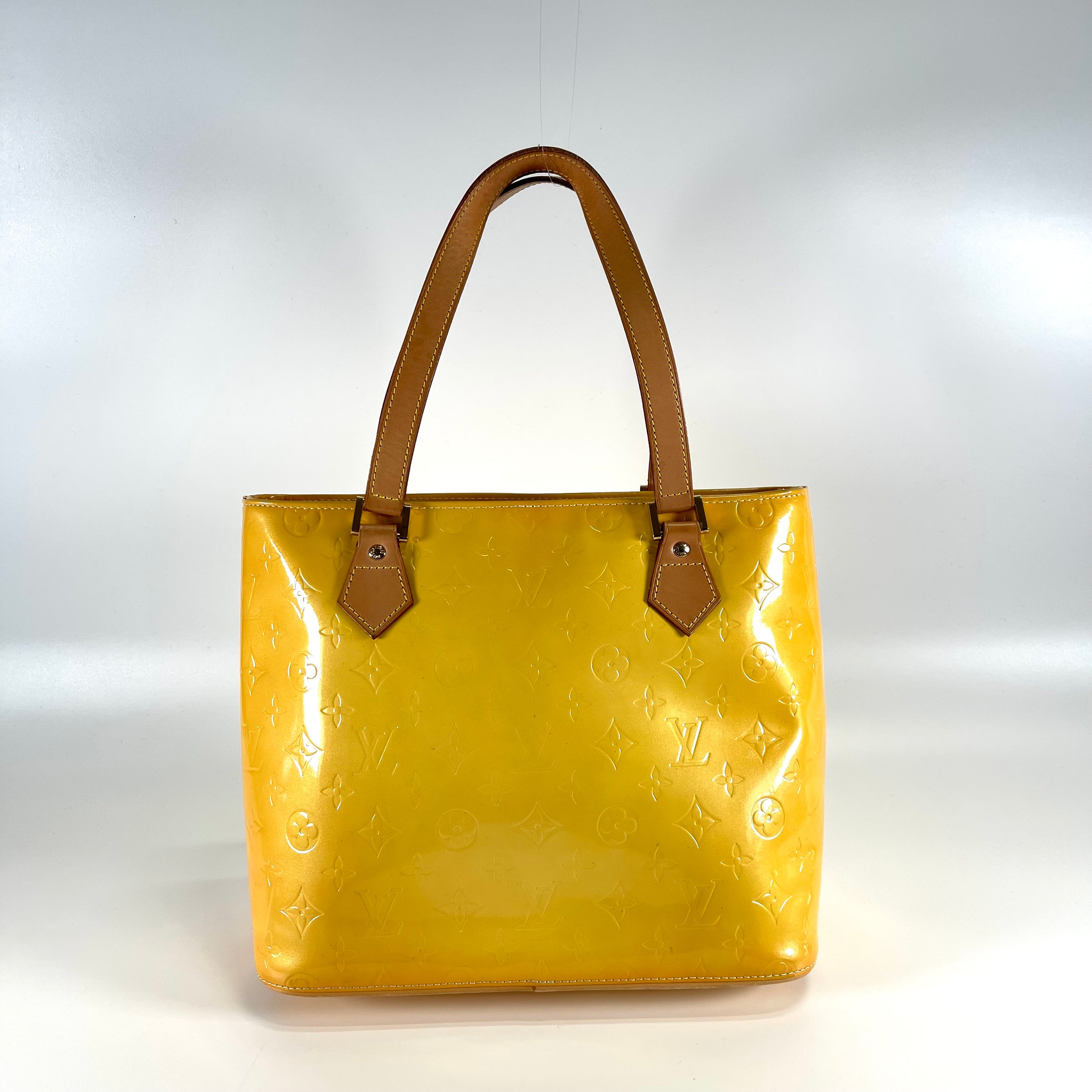 2601 Louis Vuitton Monogram Vernis Houston