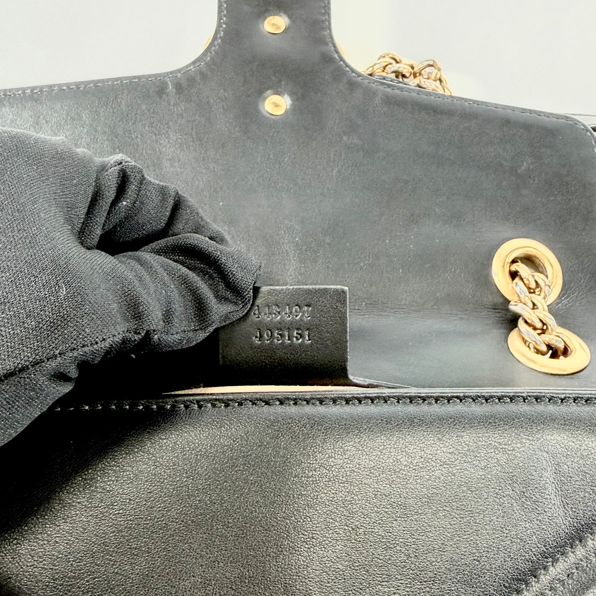 2607 secondhand GUCCI Marmont flap shoulder black