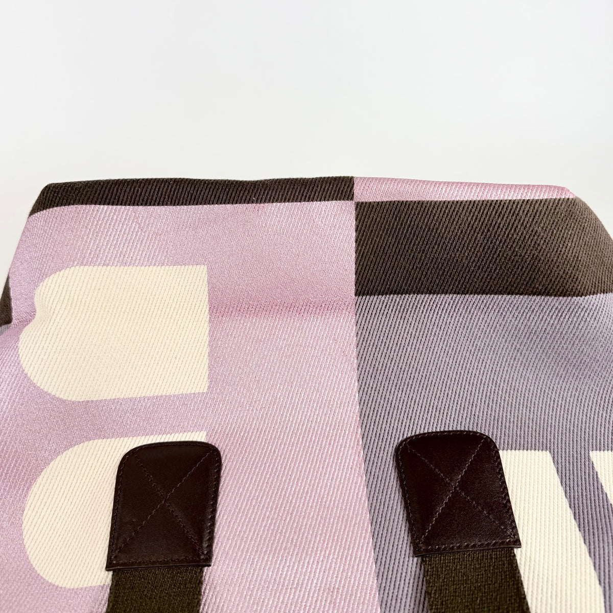 2608 secondhand BALLY canvas hand bag