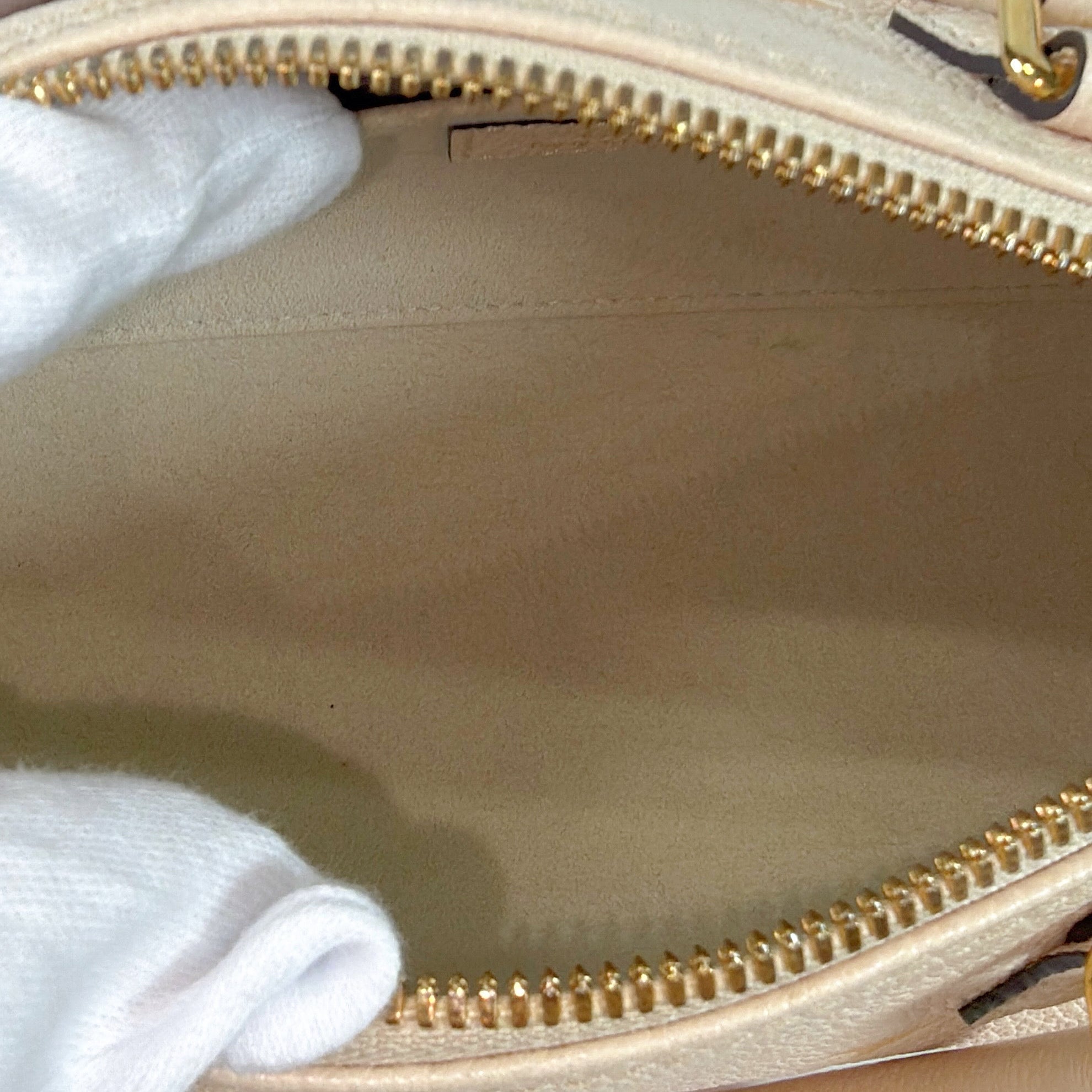2601 Louis Vuitton Empreinte M45708 Papillon BB cream pouch