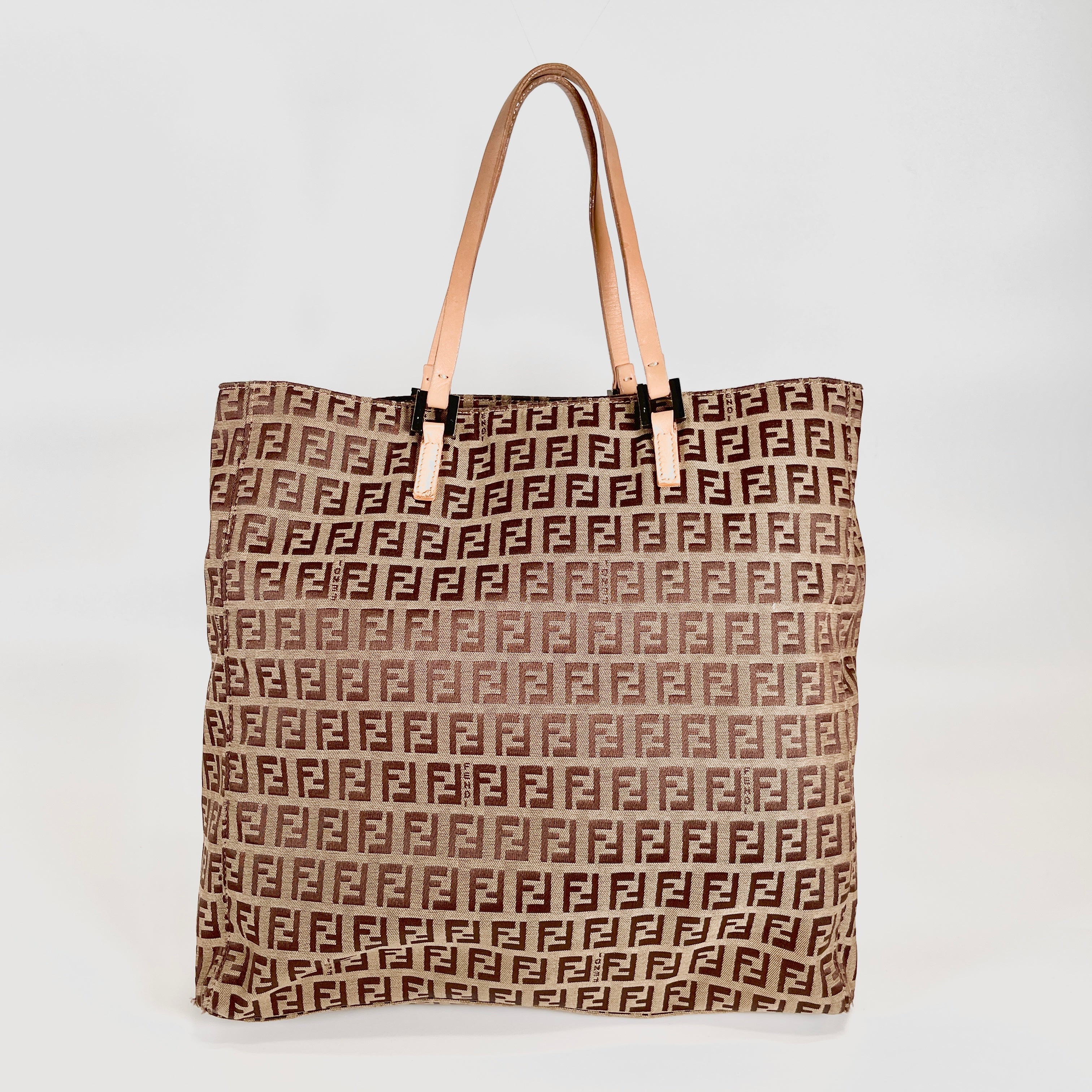 2605 secondhand FENDI Zucchino Tote Bag